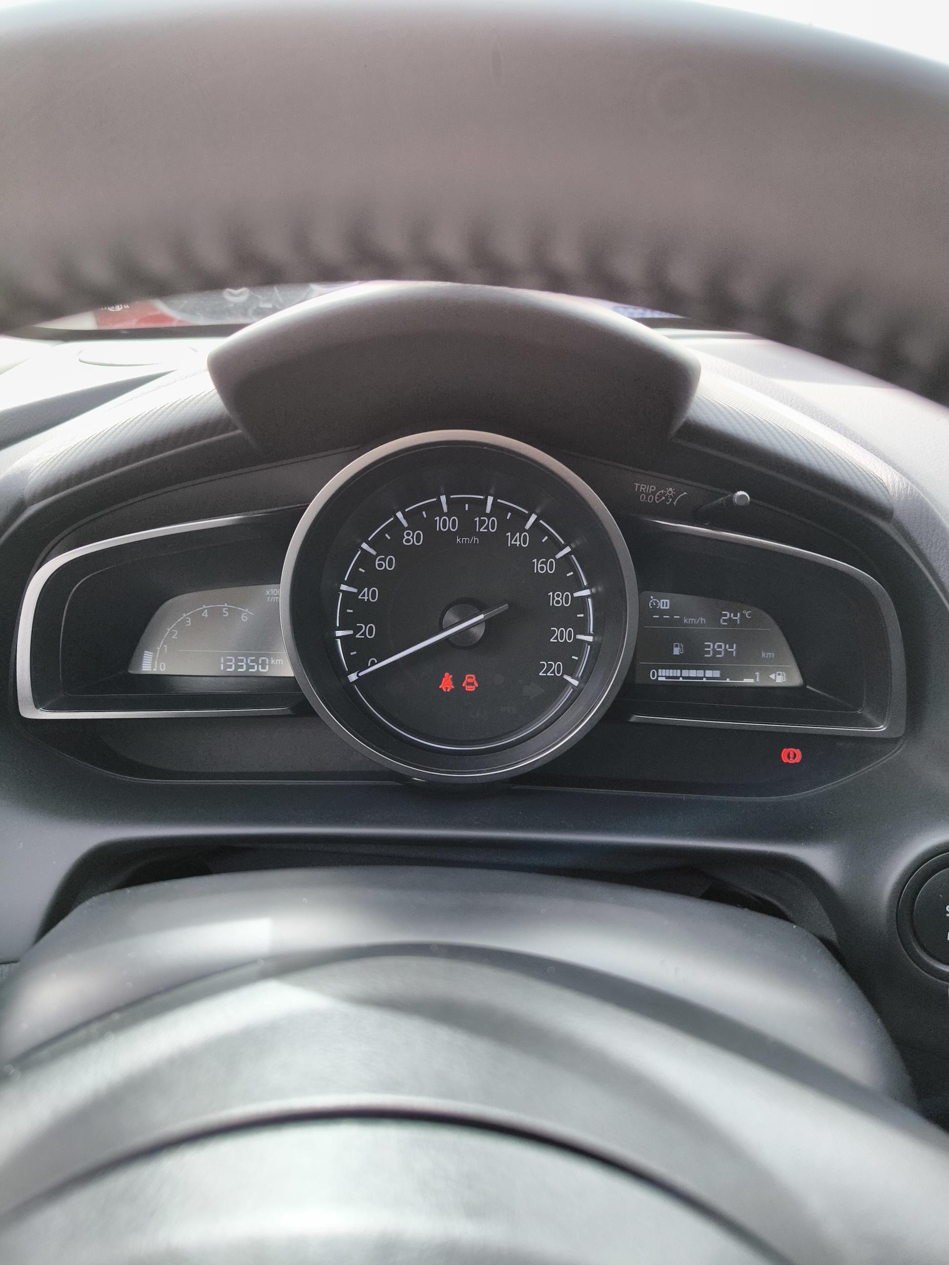 MAZDA Mazda2 1.5L e-SKYACTIV G M Hybrid 90ch Centre-Line - Véhicule Occasion Océane Auto