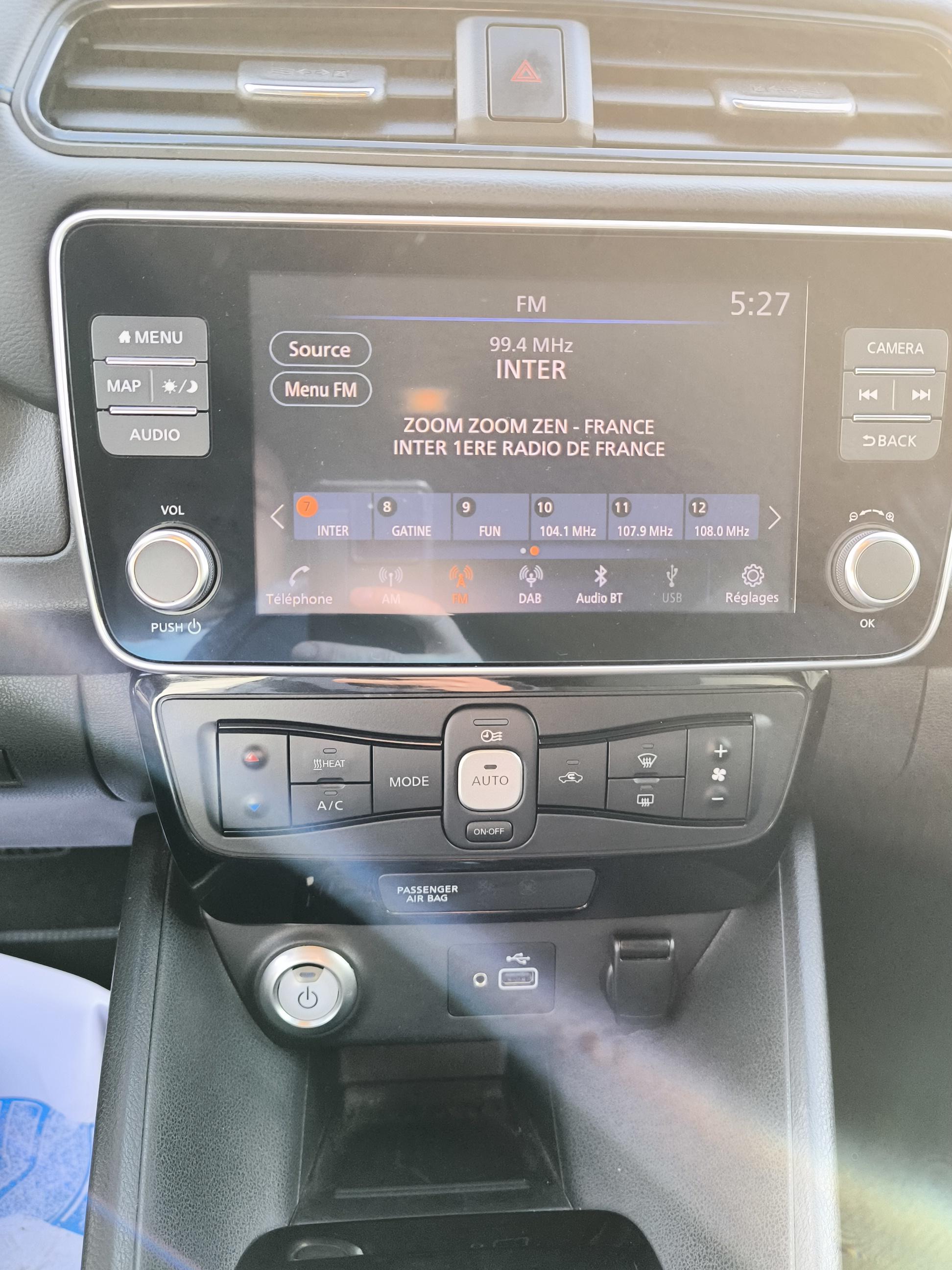 NISSAN Leaf Electrique 40kWh N-Connecta - Véhicule Occasion Océane Auto