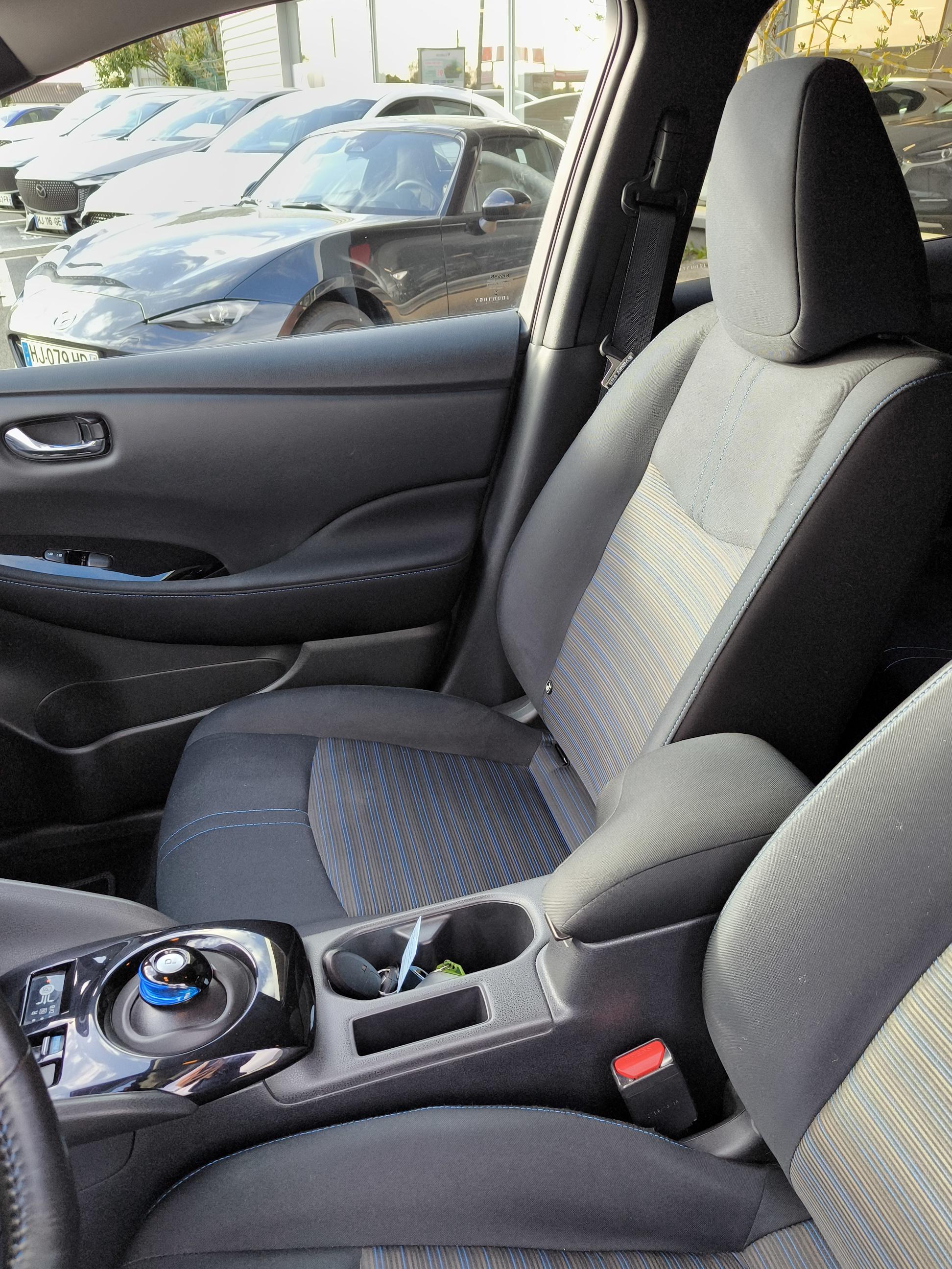 NISSAN Leaf Electrique 40kWh N-Connecta - Véhicule Occasion Océane Auto