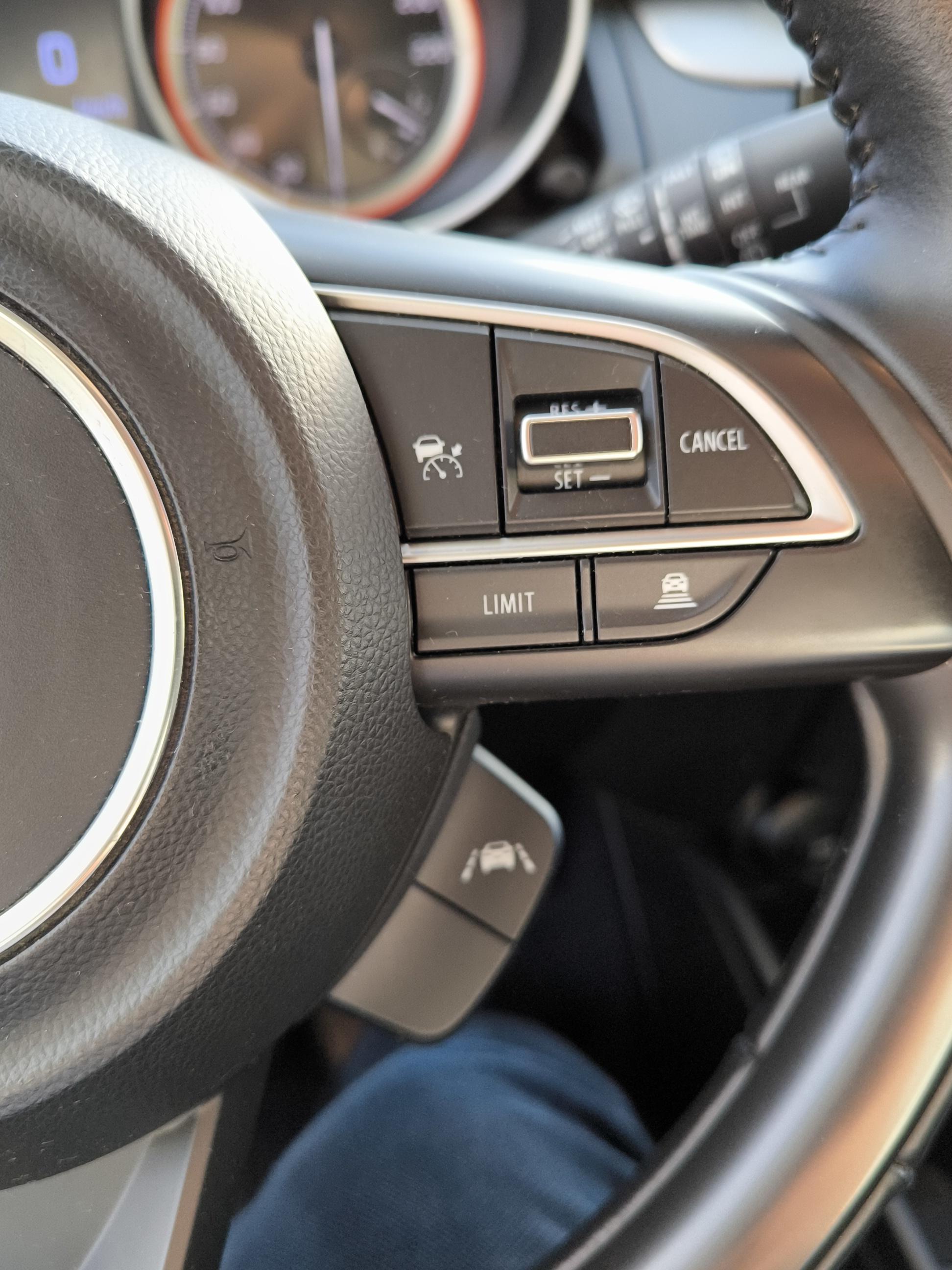 SUZUKI Swift 1.2 Dualjet Hybrid Pack - Véhicule Occasion Océane Auto