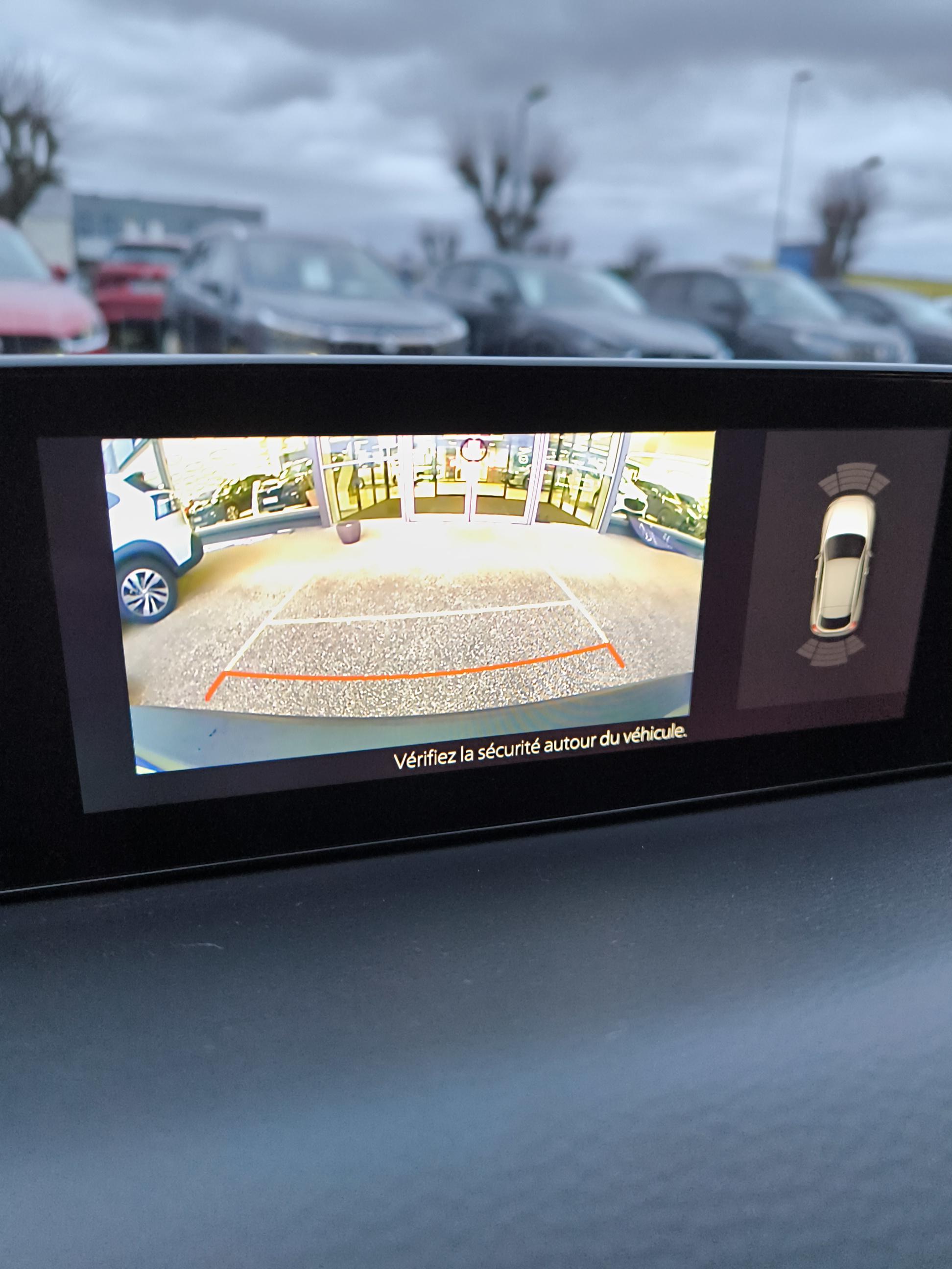 MAZDA MX-30 R-EV e-Skyactiv 170 ch BVA Prime-Line - Véhicule Occasion - Océane Auto MAZDA MX-30 R-EV e-Skyactiv 170 ch BVA Prime-Line - Véhicule Occasion Océane Auto