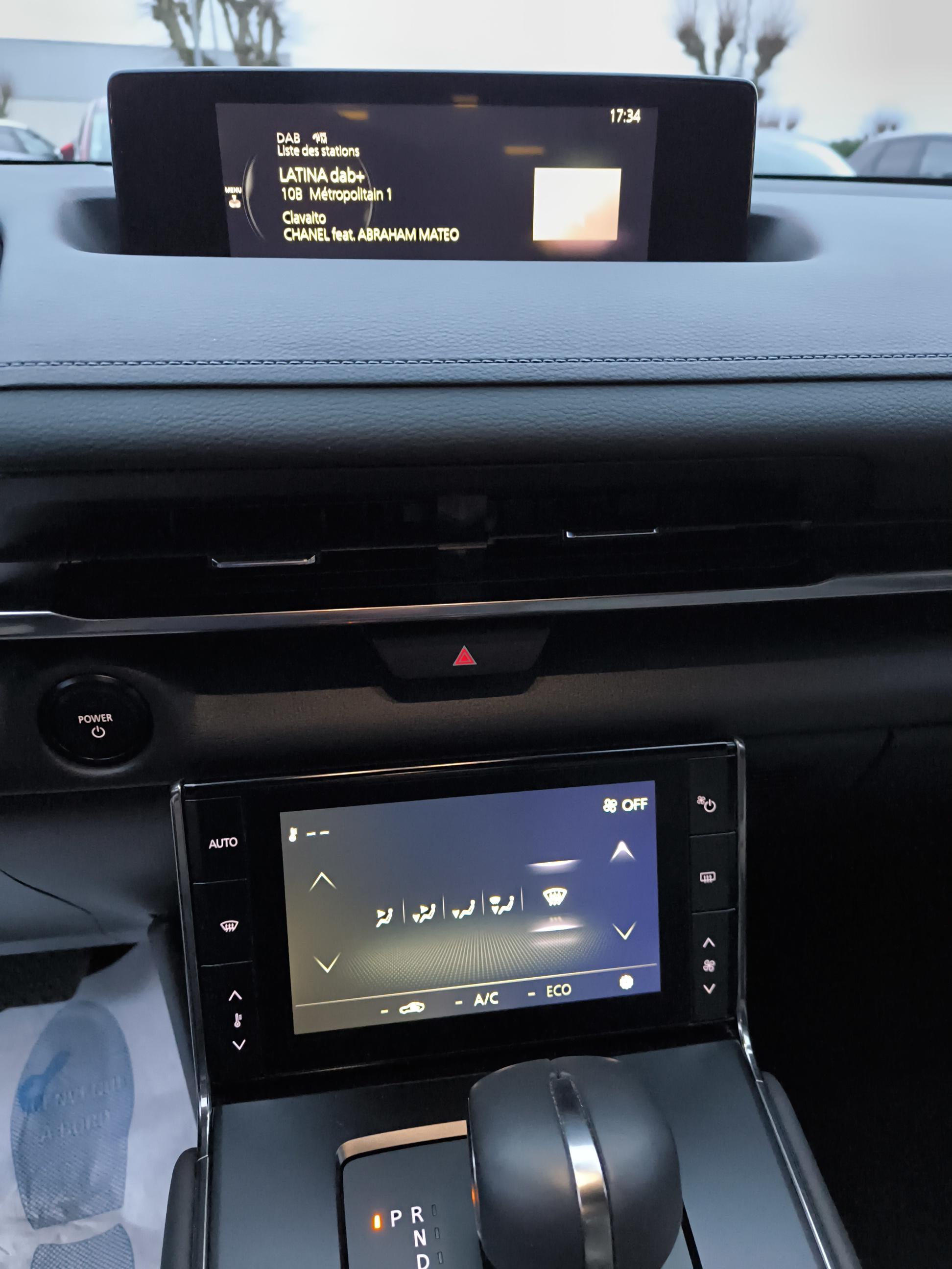 MAZDA MX-30 R-EV e-Skyactiv 170 ch BVA Prime-Line - Véhicule Occasion - Océane Auto MAZDA MX-30 R-EV e-Skyactiv 170 ch BVA Prime-Line - Véhicule Occasion Océane Auto