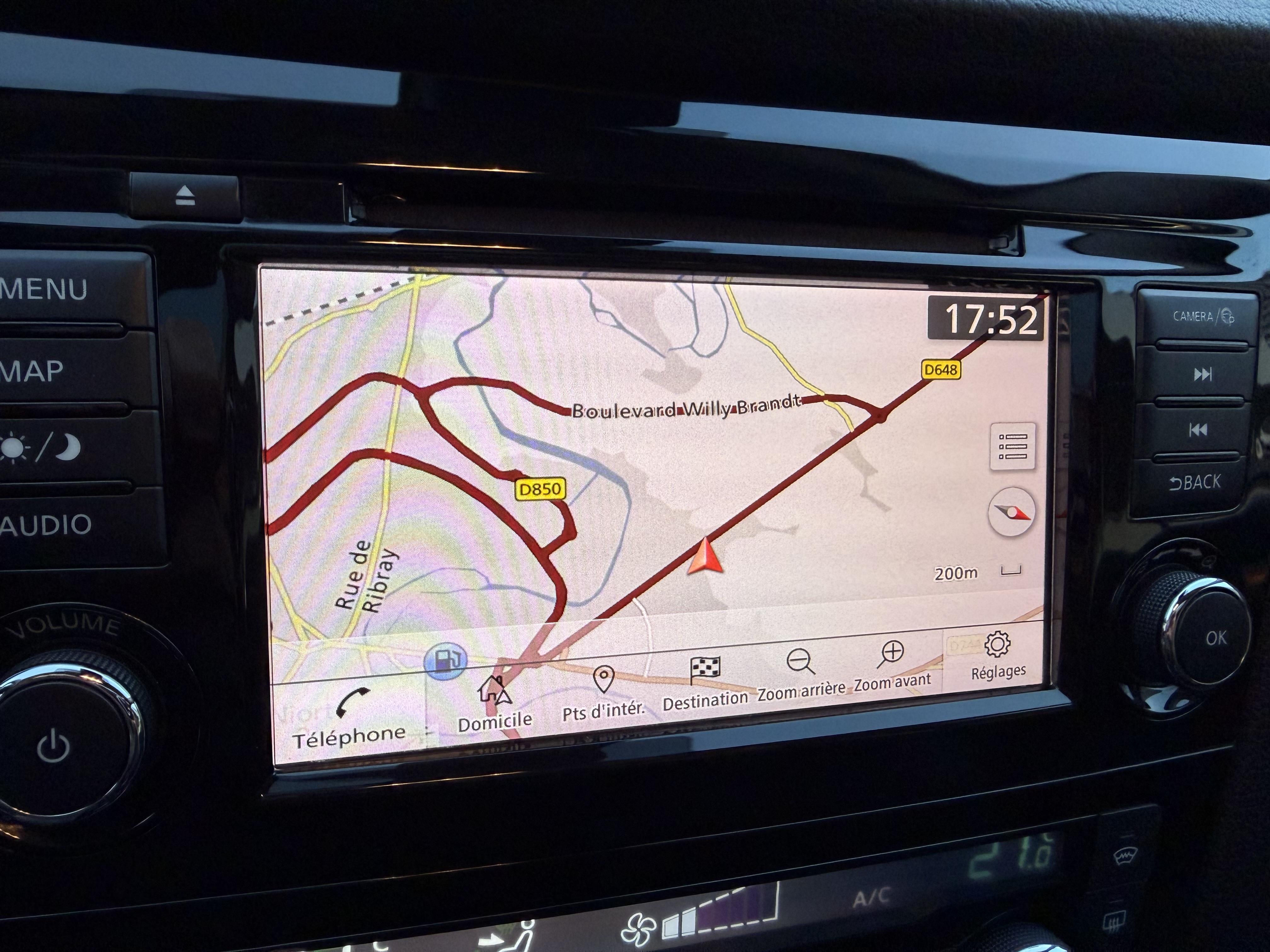 NISSAN Qashqai 1.3 DIG-T 140 Tekna - Véhicule Occasion Océane Auto