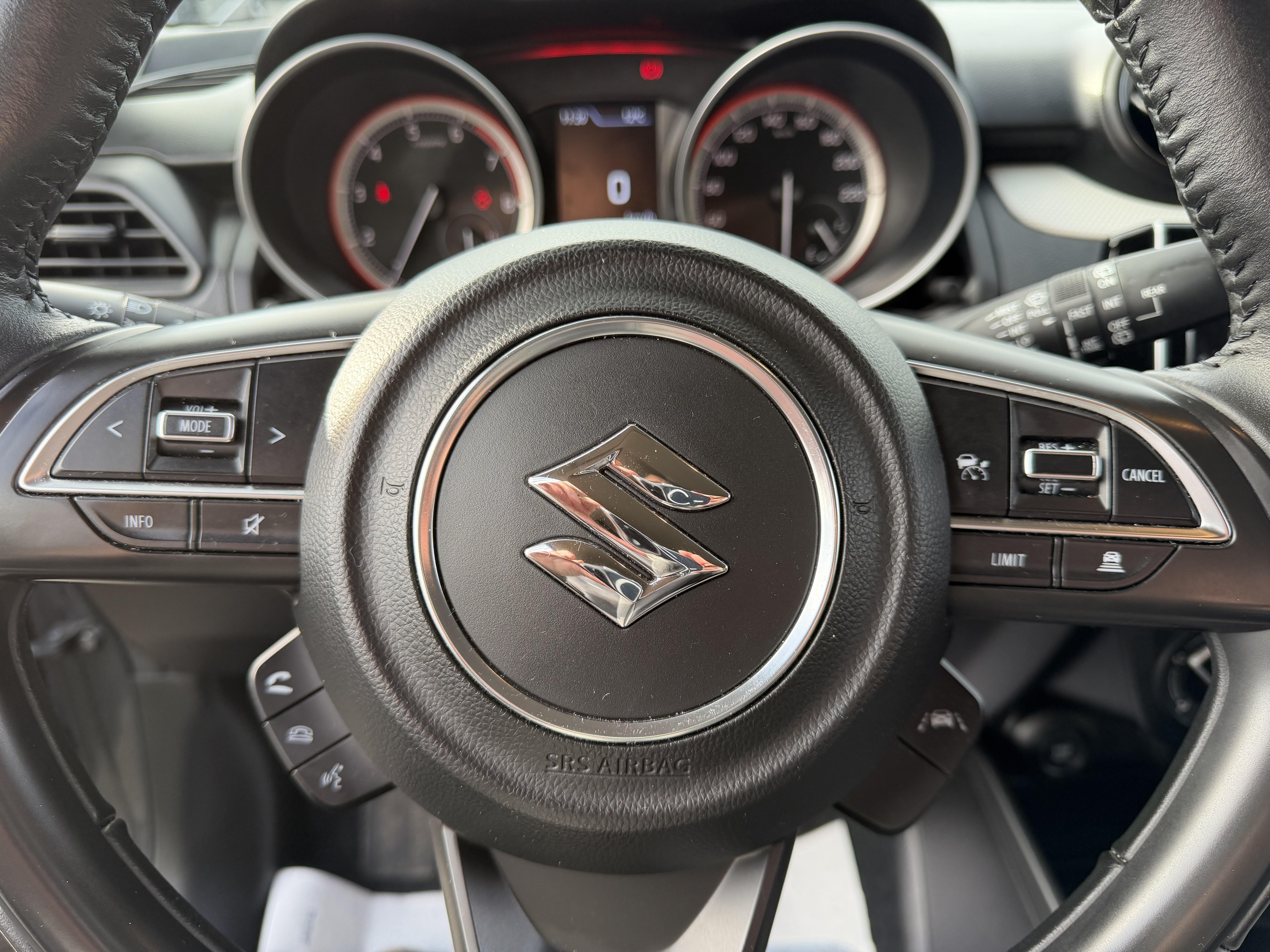 SUZUKI Swift 1.2 Dualjet Hybrid Privilège - Véhicule Occasion - Océane Auto SUZUKI Swift 1.2 Dualjet Hybrid Privilège - Véhicule Occasion Océane Auto