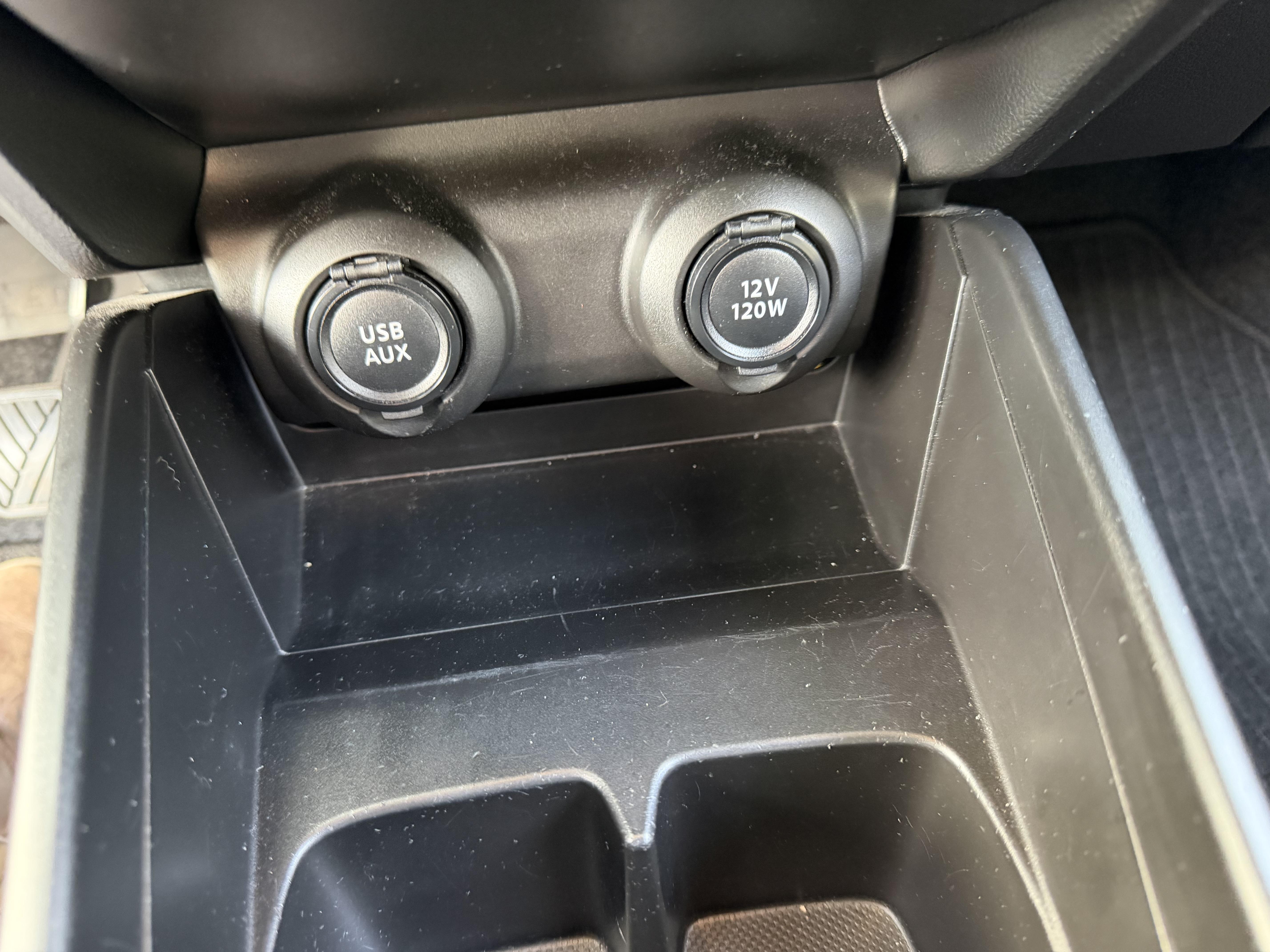 SUZUKI Swift 1.2 Dualjet Hybrid Privilège - Véhicule Occasion - Océane Auto SUZUKI Swift 1.2 Dualjet Hybrid Privilège - Véhicule Occasion Océane Auto