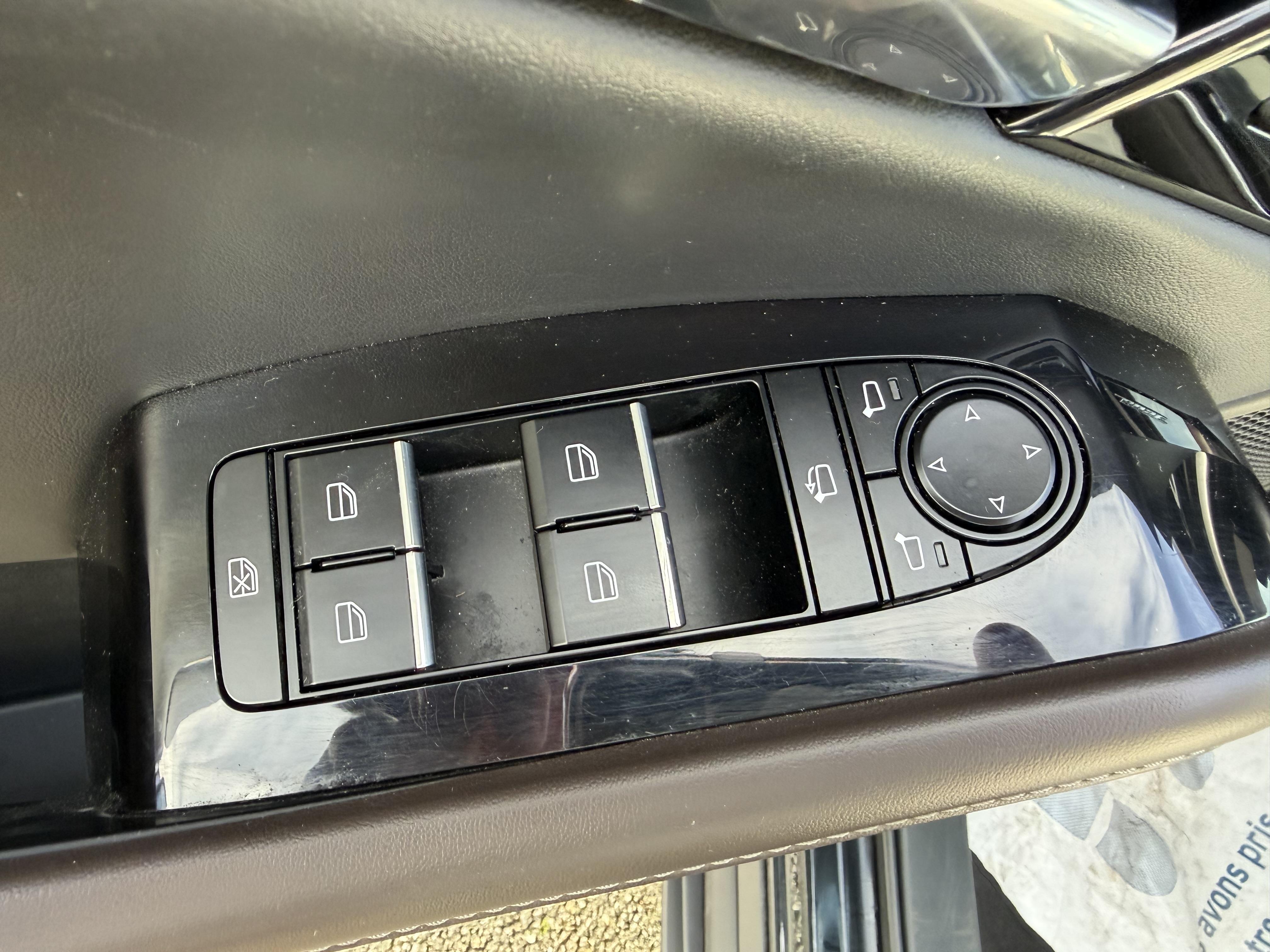 MAZDA CX-30 2.0L e-SKYACTIV X M Hybrid 186 ch 4x2  BVA6 Exclusive - Véhicule Occasion Océane Auto