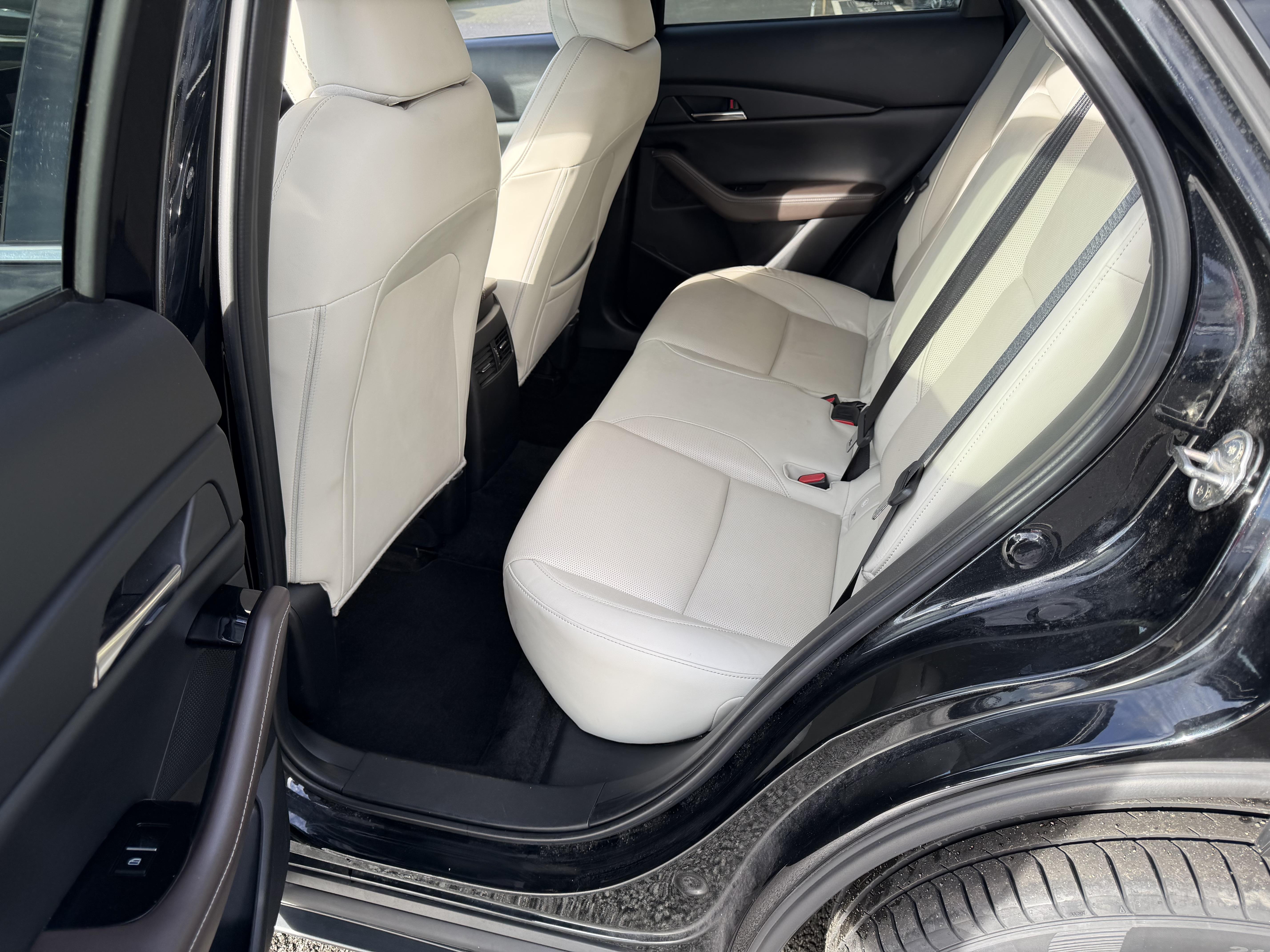 MAZDA CX-30 2.0L e-SKYACTIV X M Hybrid 186 ch 4x2  BVA6 Exclusive - Véhicule Occasion Océane Auto