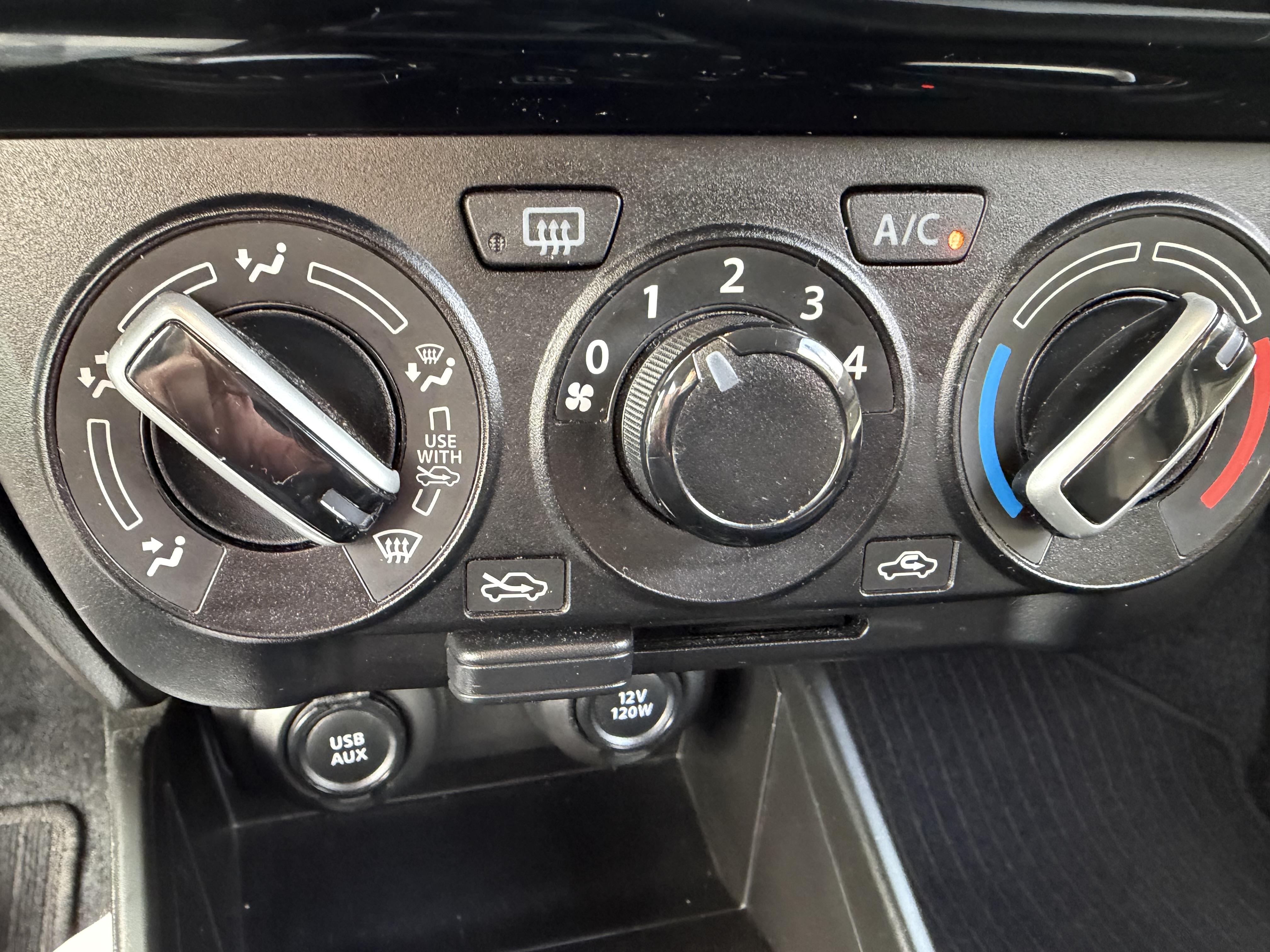 SUZUKI Swift 1.2 Dualjet Hybrid Privilège - Véhicule Occasion - Océane Auto SUZUKI Swift 1.2 Dualjet Hybrid Privilège - Véhicule Occasion Océane Auto