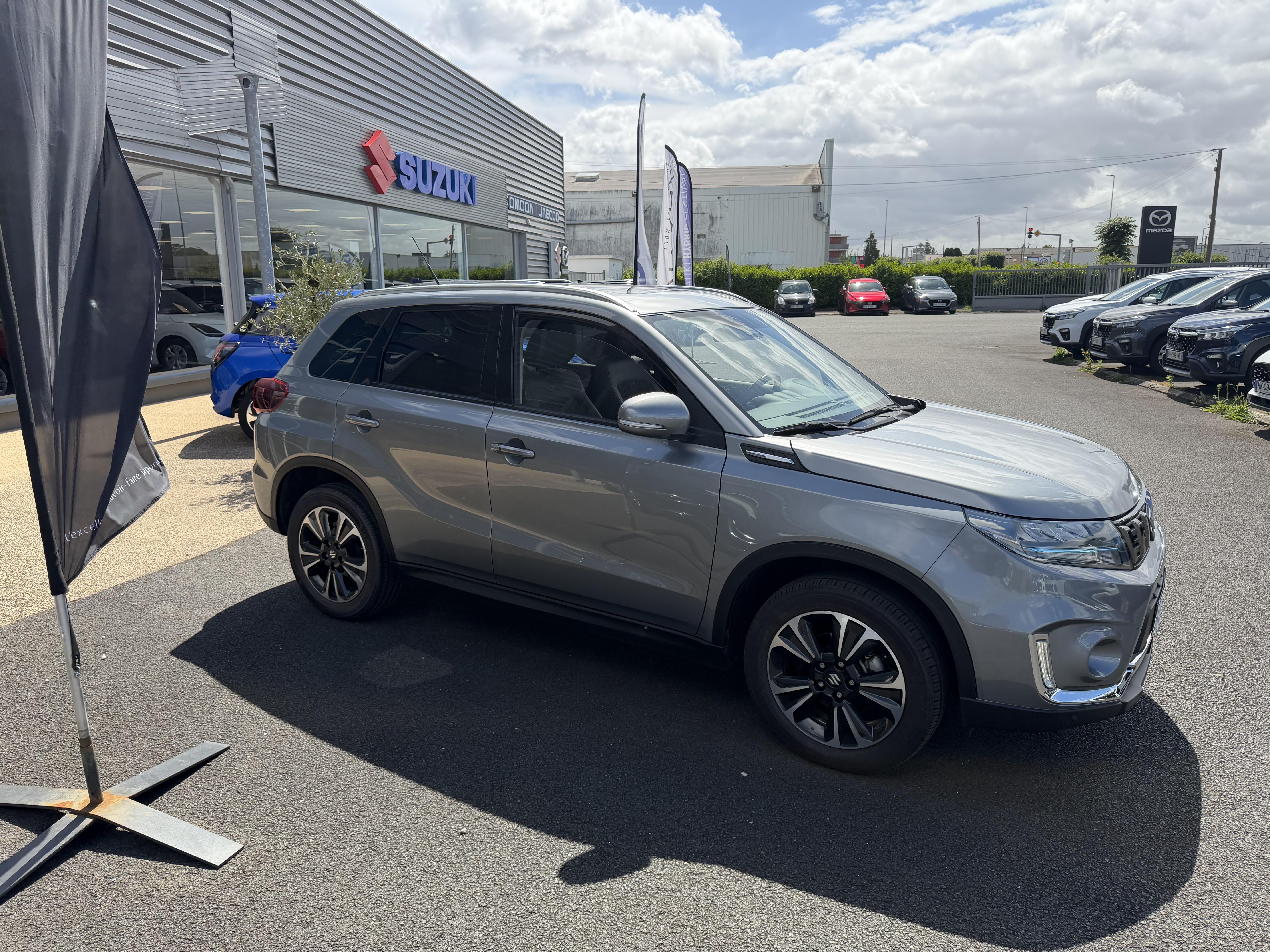 SUZUKI Vitara 1.5 Dualjet Hybrid Auto Style - Véhicule Occasion - Océane Auto SUZUKI Vitara 1.5 Dualjet Hybrid Auto Style - Véhicule Occasion Océane Auto