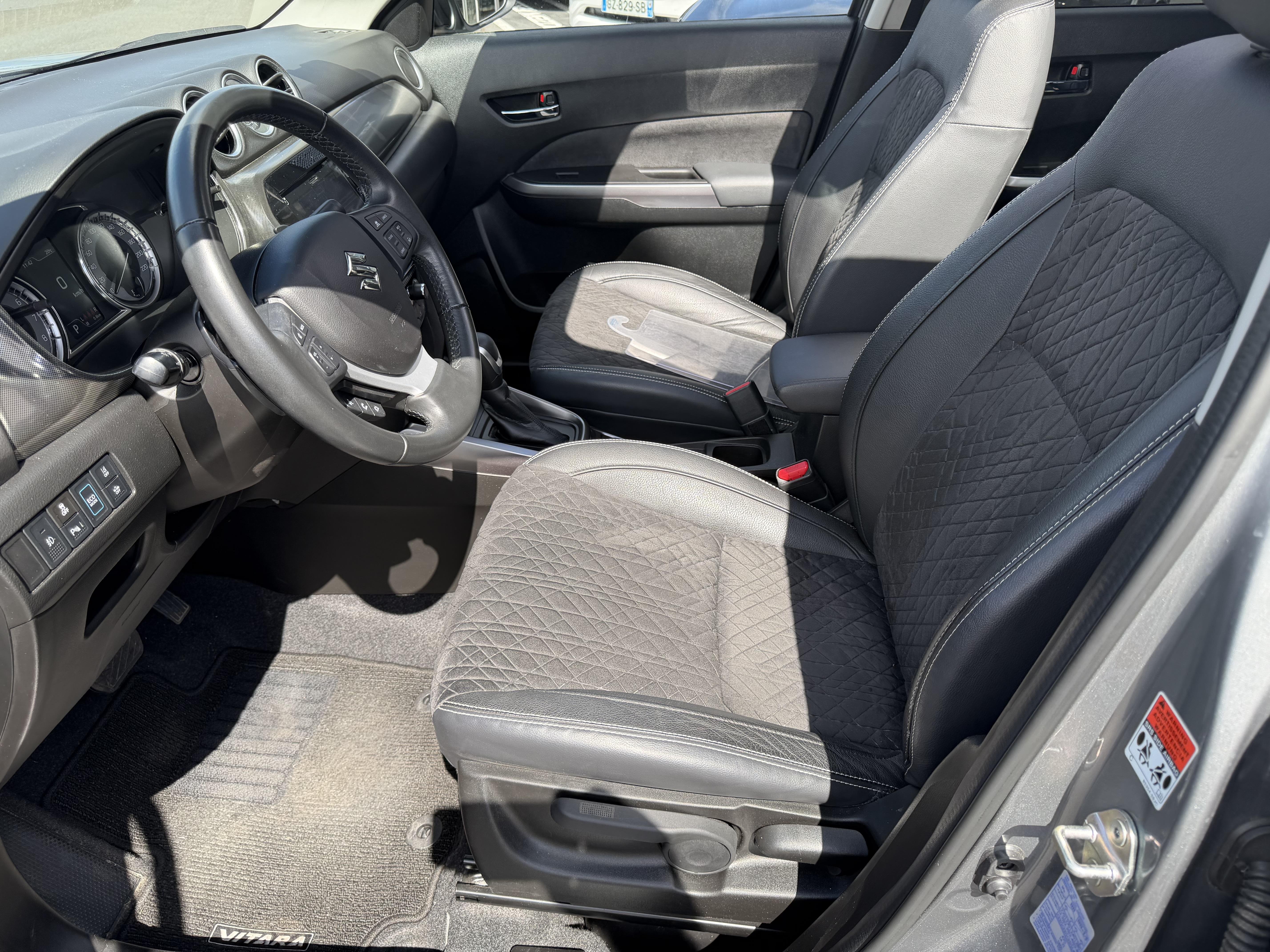 SUZUKI Vitara 1.5 Dualjet Hybrid Auto Style - Véhicule Occasion - Océane Auto SUZUKI Vitara 1.5 Dualjet Hybrid Auto Style - Véhicule Occasion Océane Auto