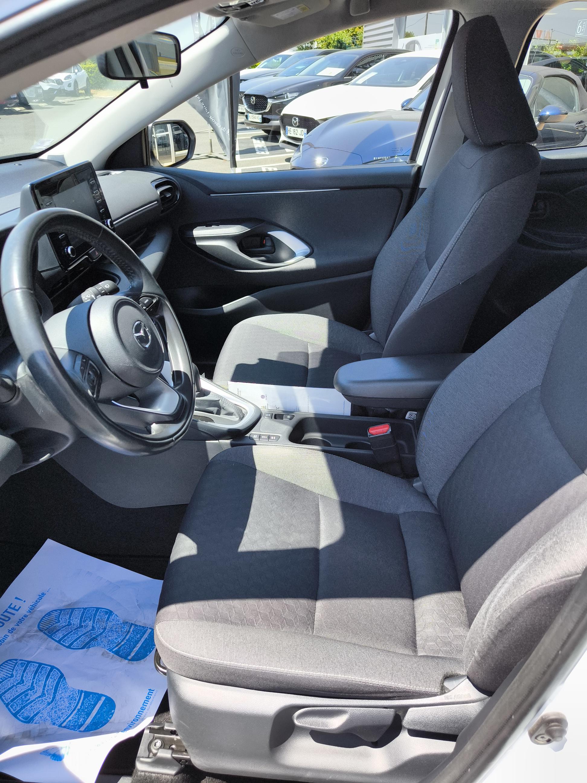 MAZDA Mazda2 Hybrid 1.5L CVT 116 ch Pure Pack Plus - Véhicule Occasion - Océane Auto MAZDA Mazda2 Hybrid 1.5L CVT 116 ch Pure Pack Plus - Véhicule Occasion Océane Auto