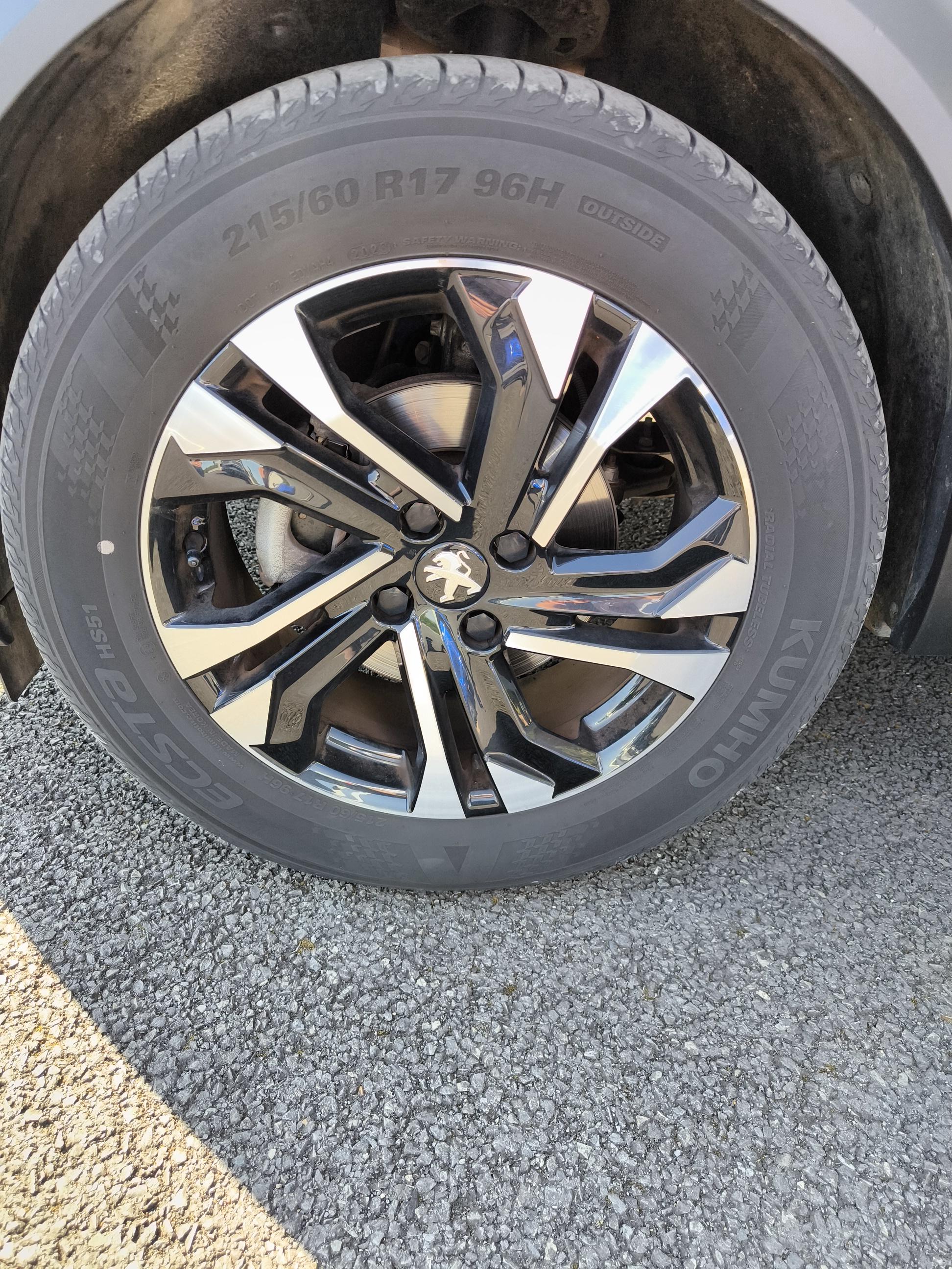 PEUGEOT 2008 PureTech 130 S&S EAT8 Allure - Véhicule Occasion Océane Auto