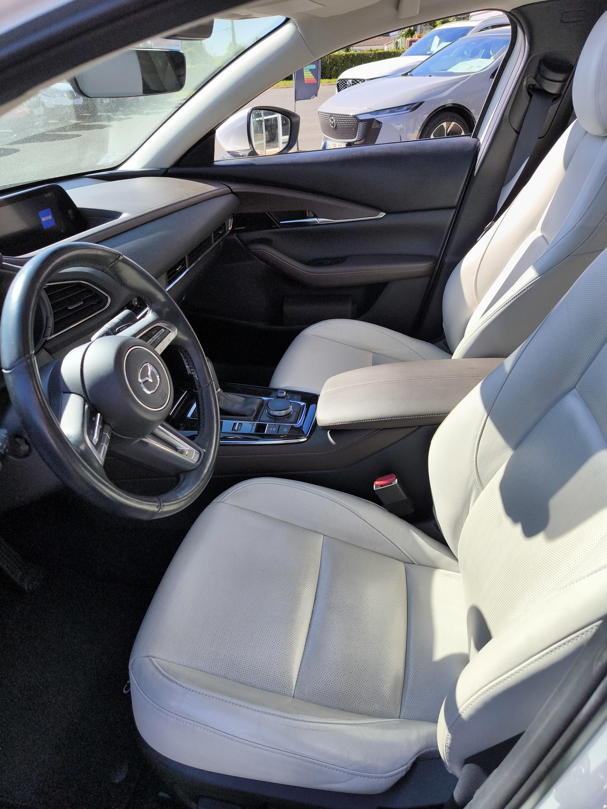 MAZDA CX-30 2.0L e-SKYACTIV X M Hybrid 186 ch 4x2  BVA6 Exclusive - Véhicule Occasion Océane Auto