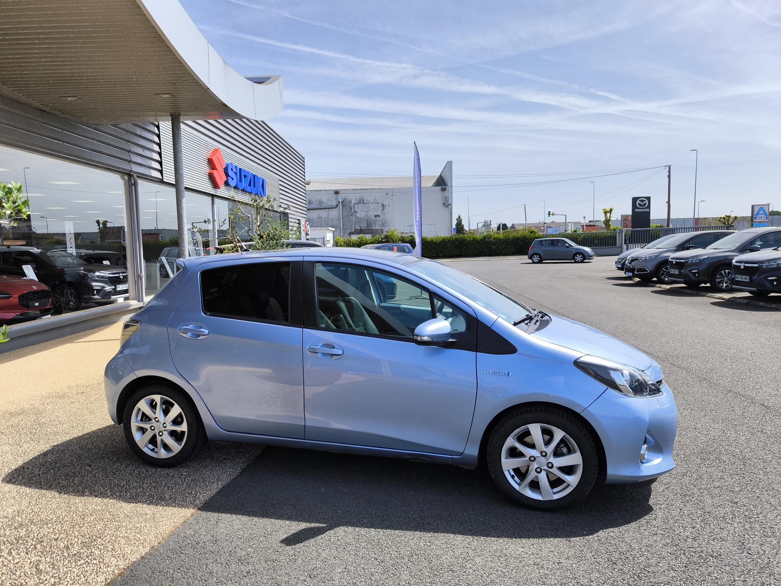 TOYOTA Yaris Hybride 100h Business - Véhicule Occasion Océane Auto