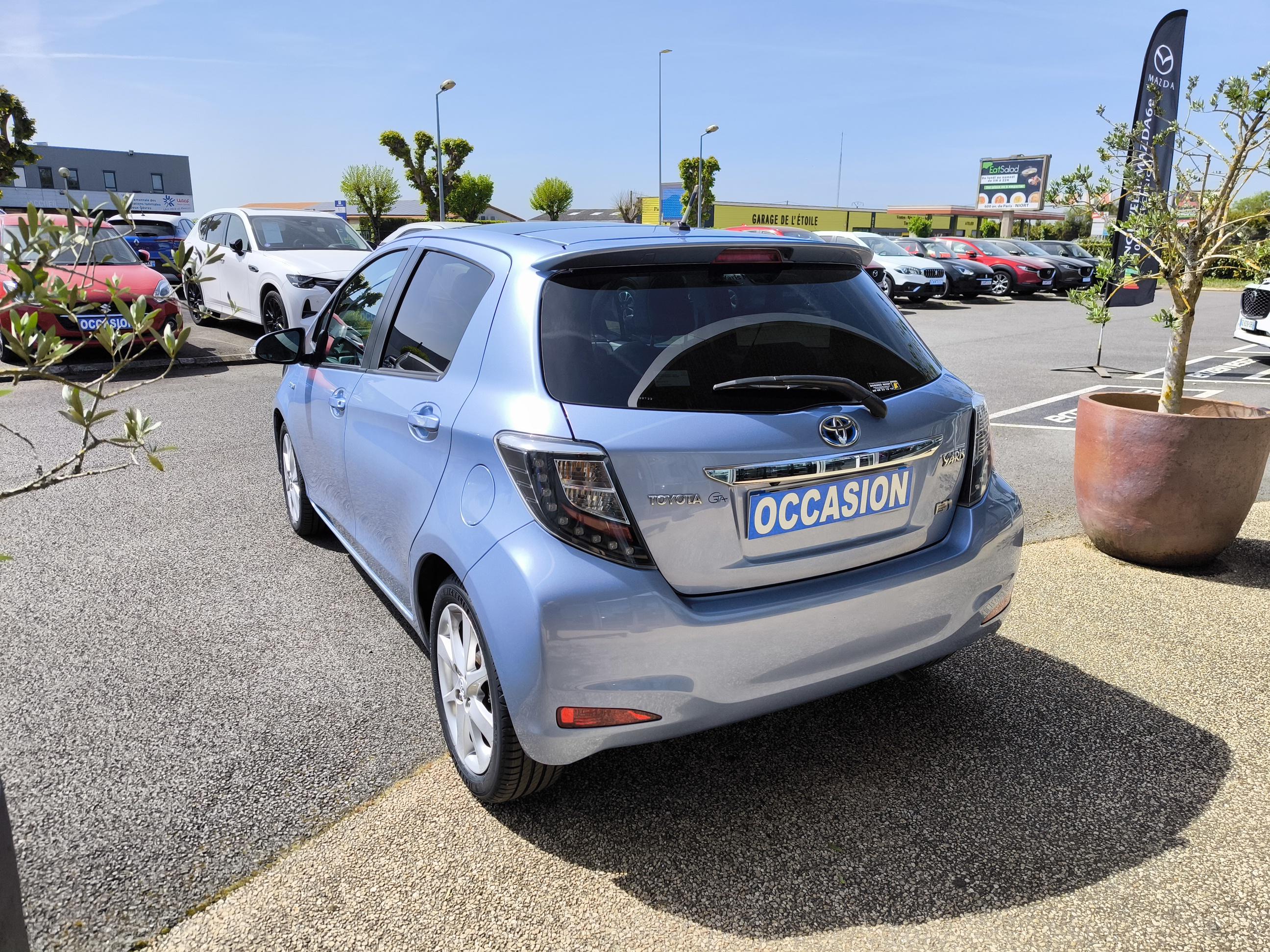 TOYOTA Yaris Hybride 100h Business - Véhicule Occasion Océane Auto