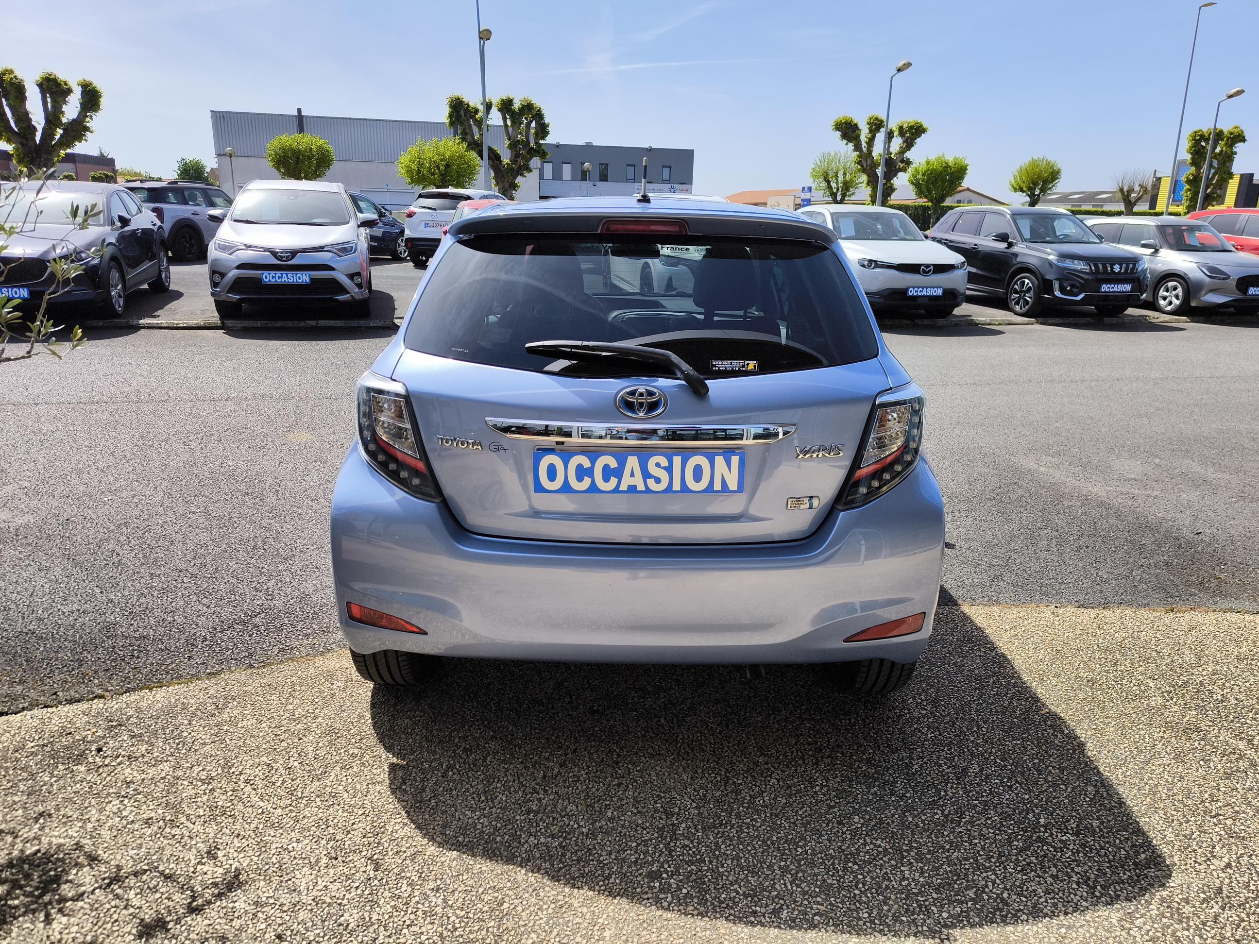 TOYOTA Yaris Hybride 100h Business - Véhicule Occasion Océane Auto