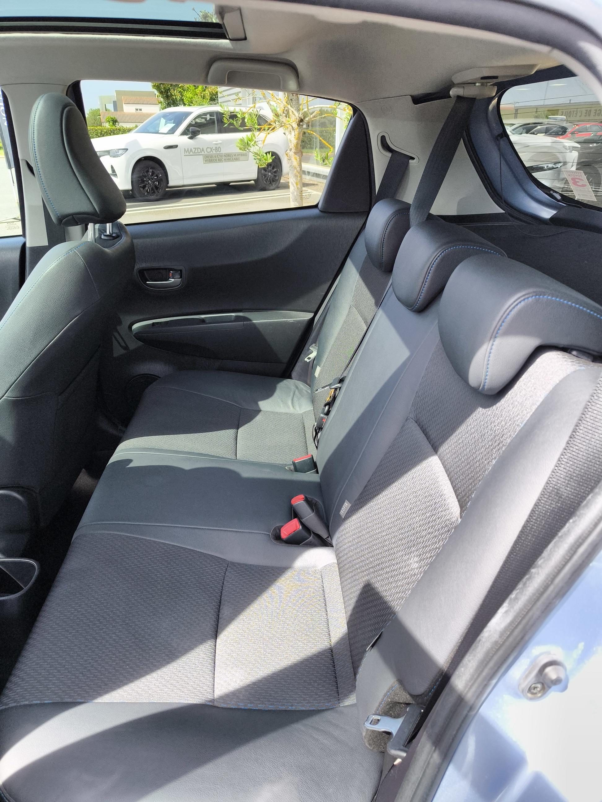 TOYOTA Yaris Hybride 100h Business - Véhicule Occasion Océane Auto