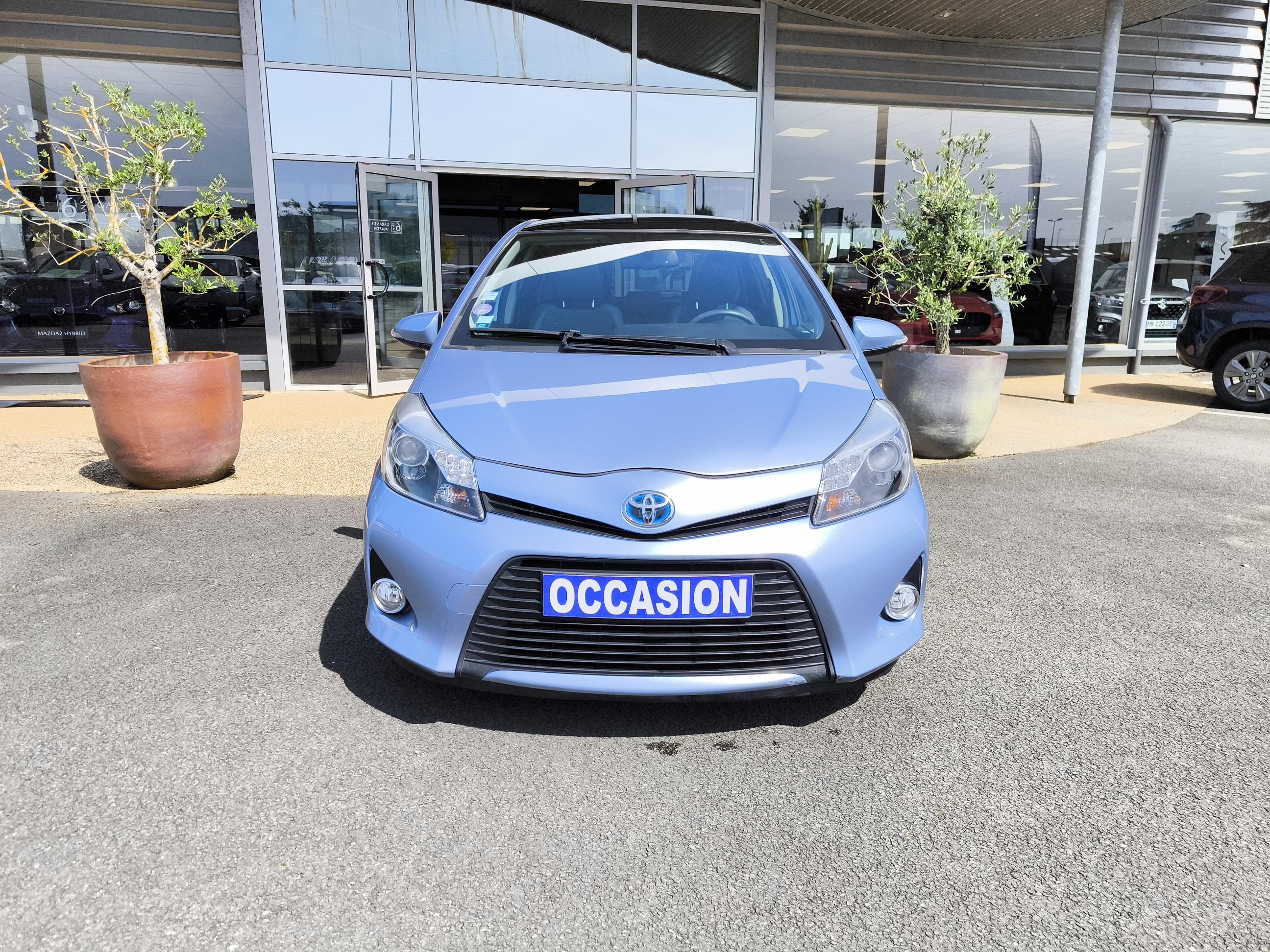 TOYOTA Yaris Hybride 100h Business - Véhicule Occasion Océane Auto