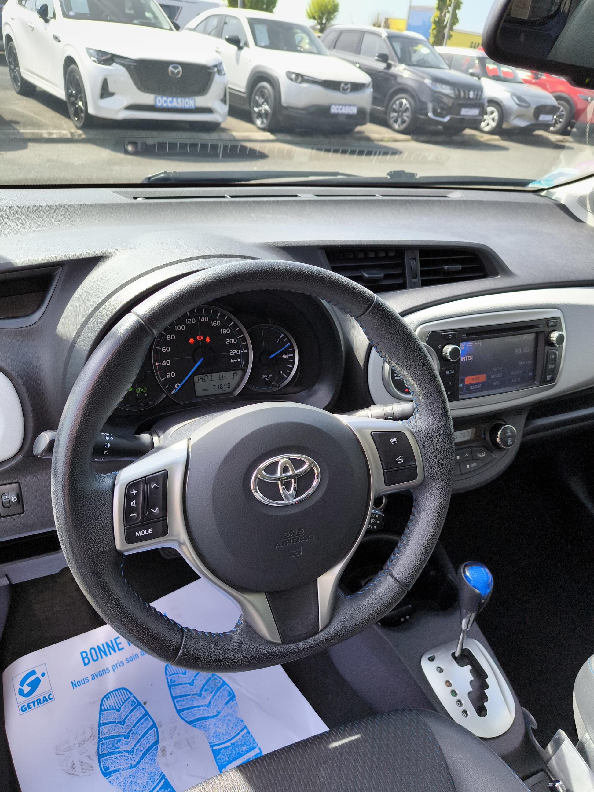 TOYOTA Yaris Hybride 100h Business - Véhicule Occasion Océane Auto