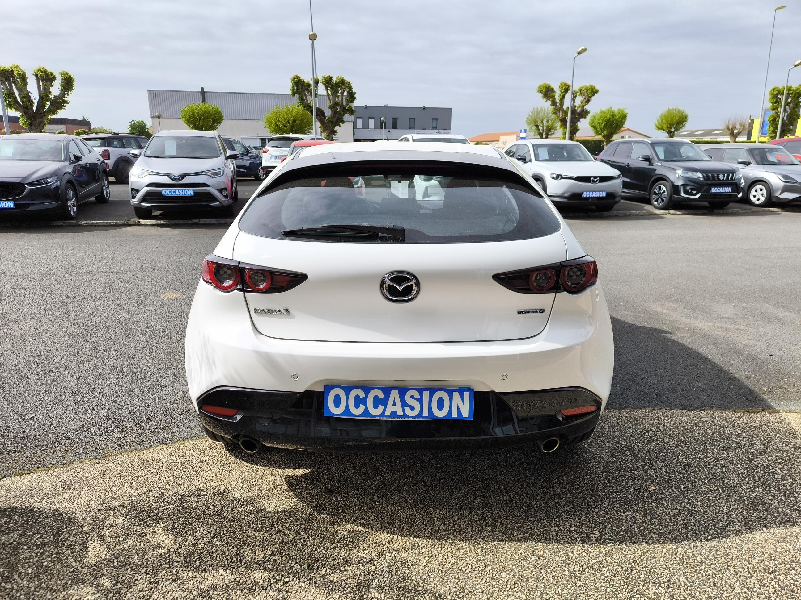 MAZDA Mazda3 5 portes 2.0L SKYACTIV-G M Hybrid 122 ch BVM6 Mazda3 - Véhicule Occasion Océane Auto
