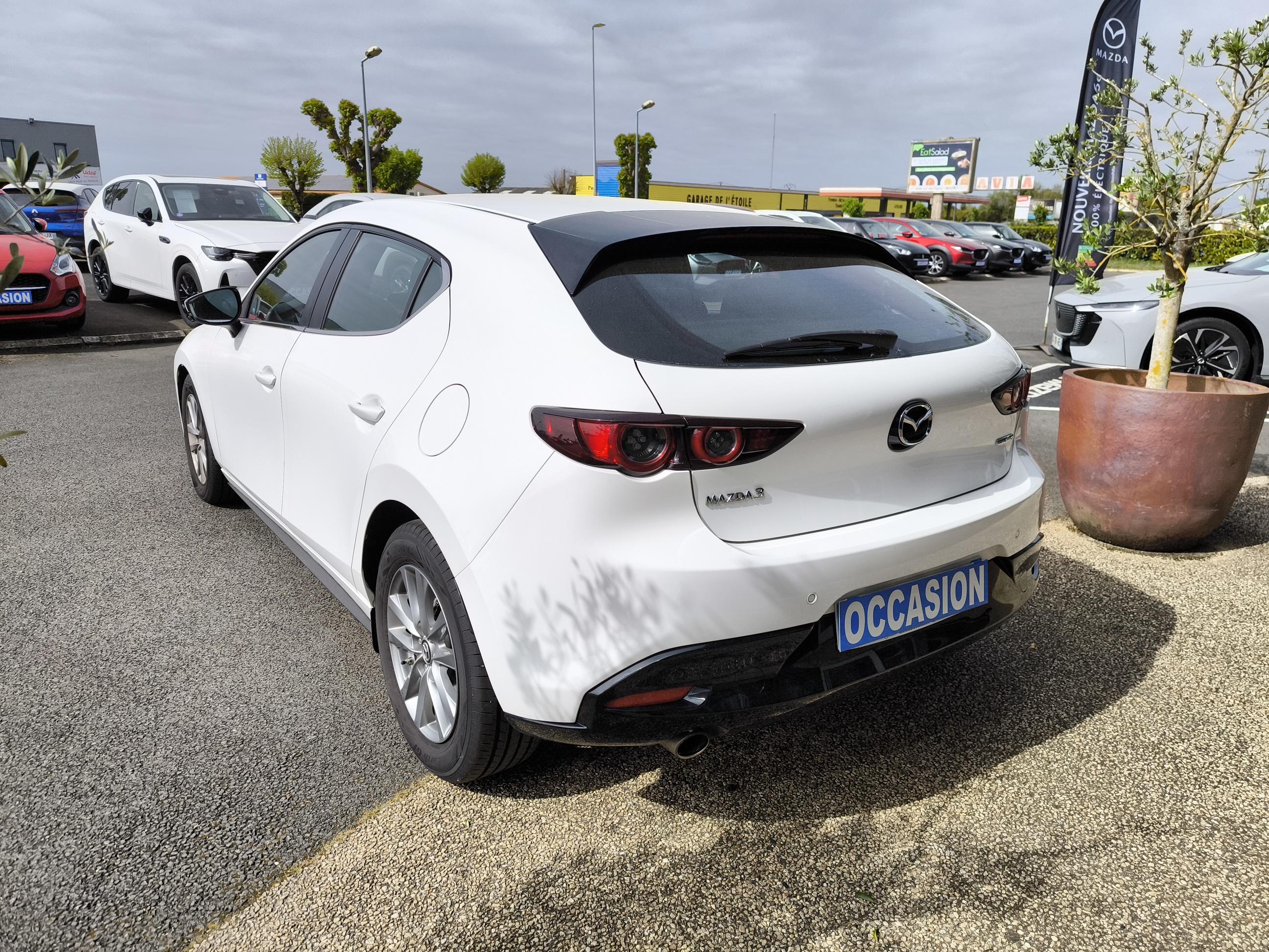 MAZDA Mazda3 5 portes 2.0L SKYACTIV-G M Hybrid 122 ch BVM6 Mazda3 - Véhicule Occasion Océane Auto
