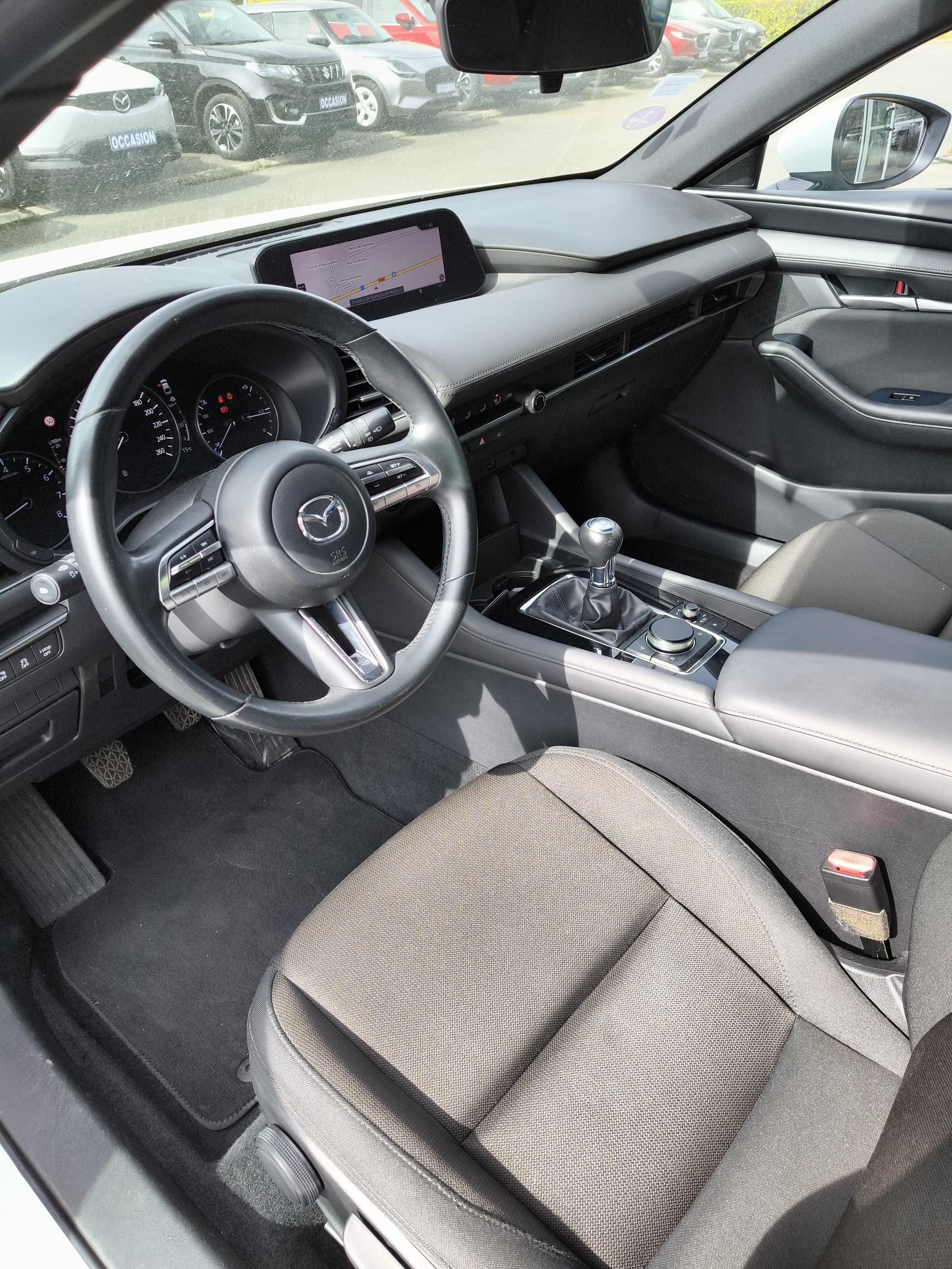 MAZDA Mazda3 5 portes 2.0L SKYACTIV-G M Hybrid 122 ch BVM6 Mazda3 - Véhicule Occasion Océane Auto