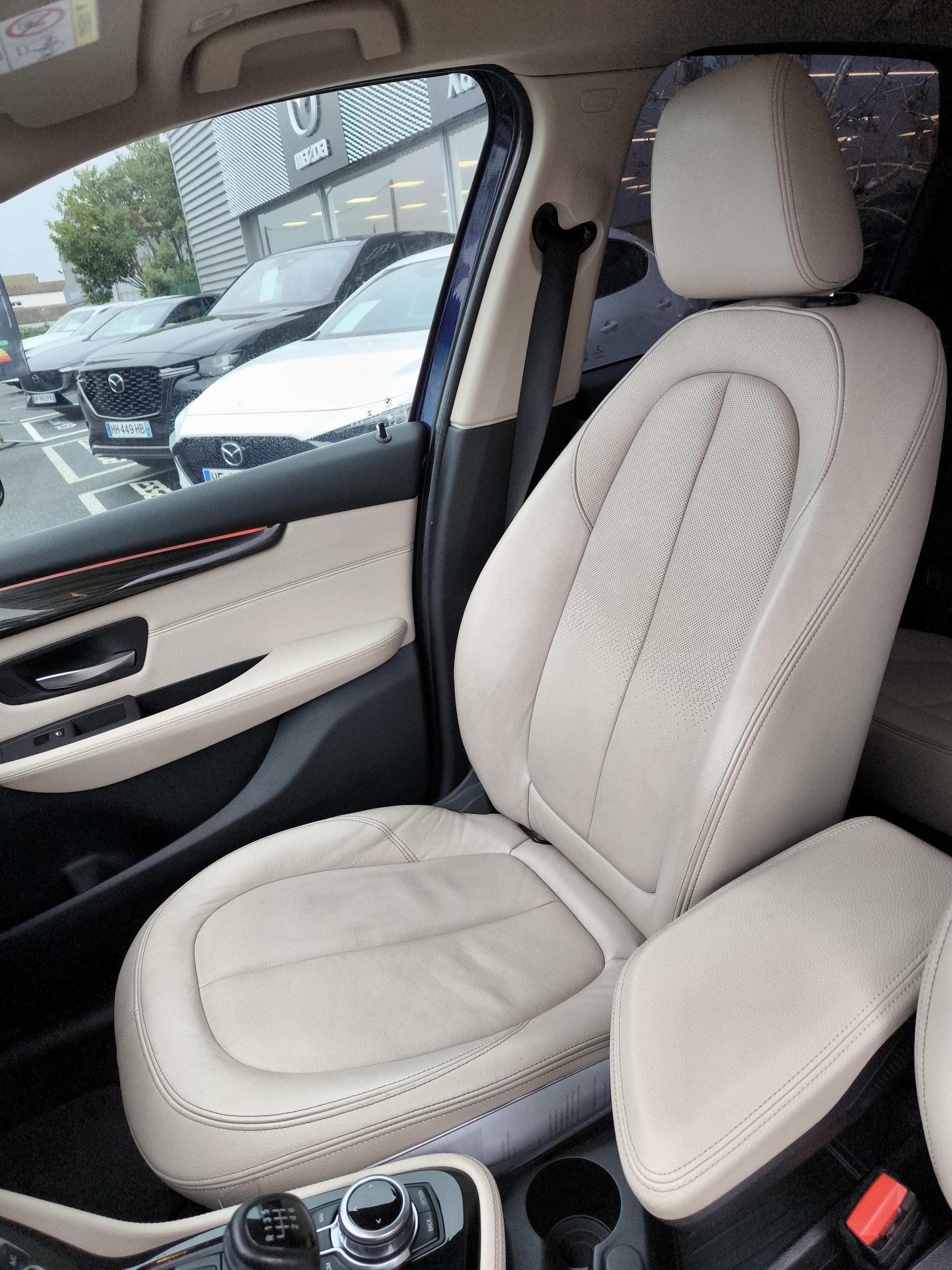 BMW Active Tourer 218i 136 ch Luxury - Véhicule Occasion Océane Auto