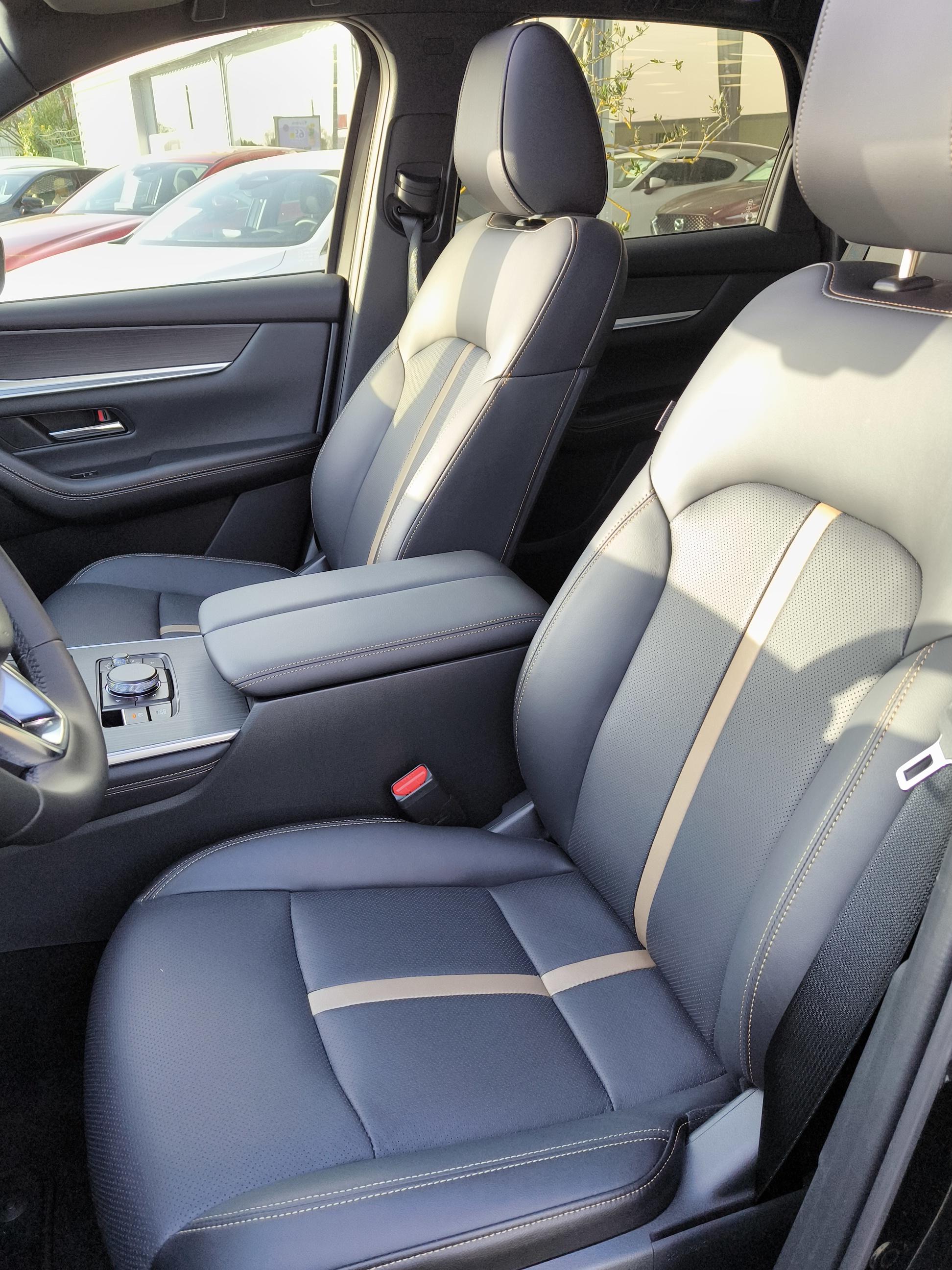 MAZDA CX-60 2.5L e-SKYACTIV PHEV 327 ch AWD BVA8 Homura Plus - Véhicule Occasion Océane Auto