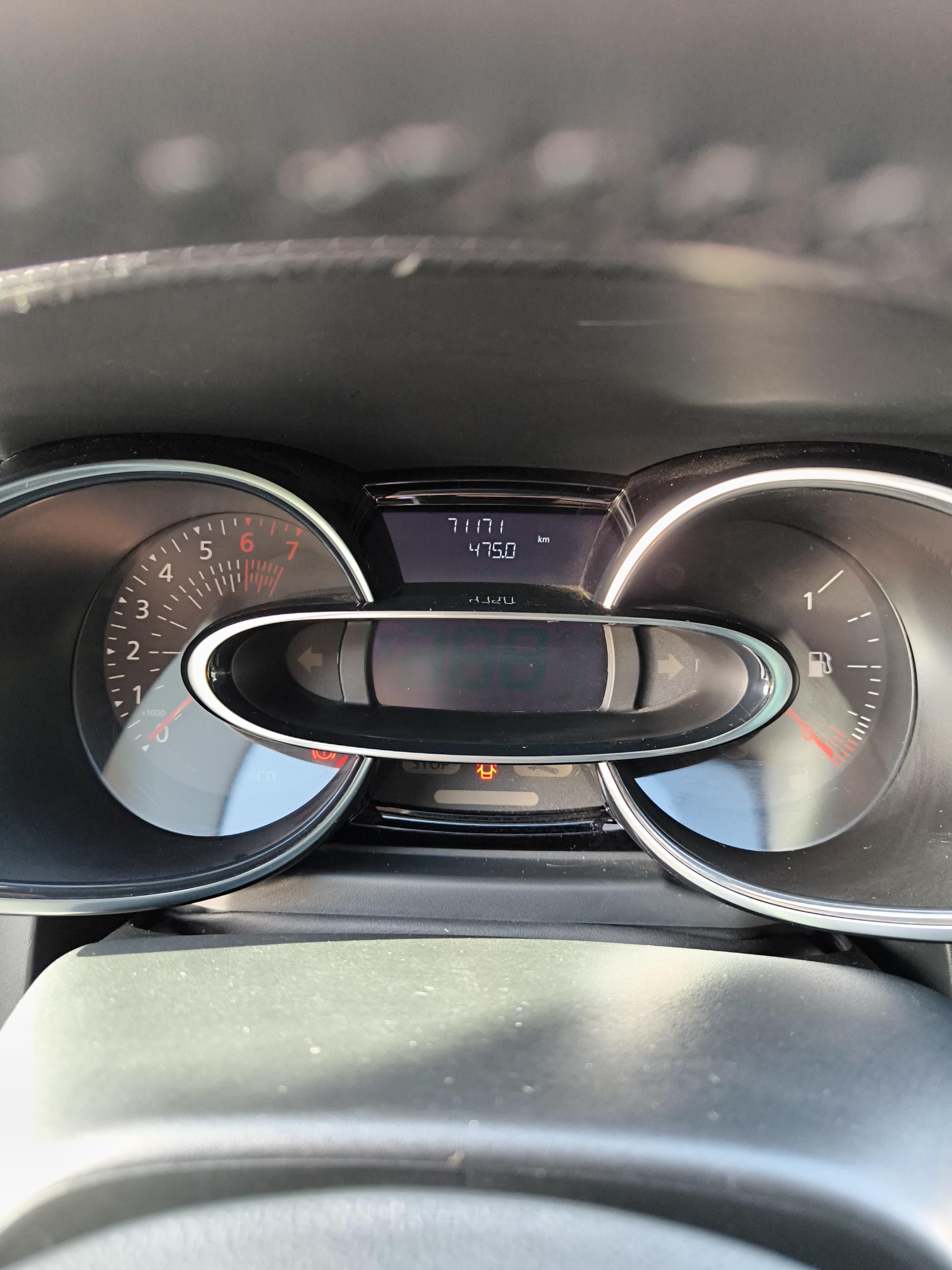 RENAULT Clio TCe 120 Energy Intens - Véhicule Occasion - Océane Auto RENAULT Clio TCe 120 Energy Intens - Véhicule Occasion Océane Auto