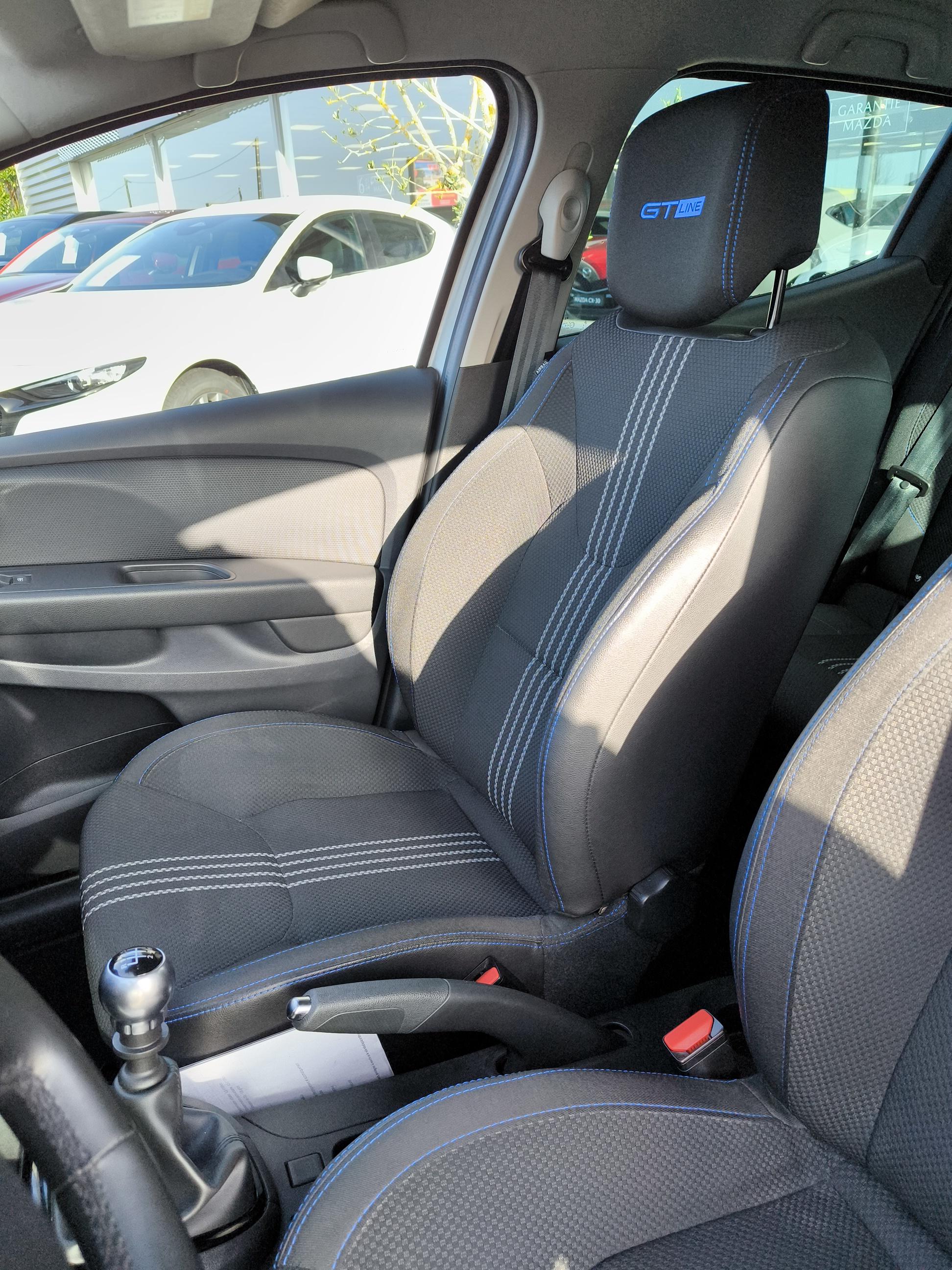 RENAULT Clio TCe 120 Energy Intens - Véhicule Occasion - Océane Auto RENAULT Clio TCe 120 Energy Intens - Véhicule Occasion Océane Auto