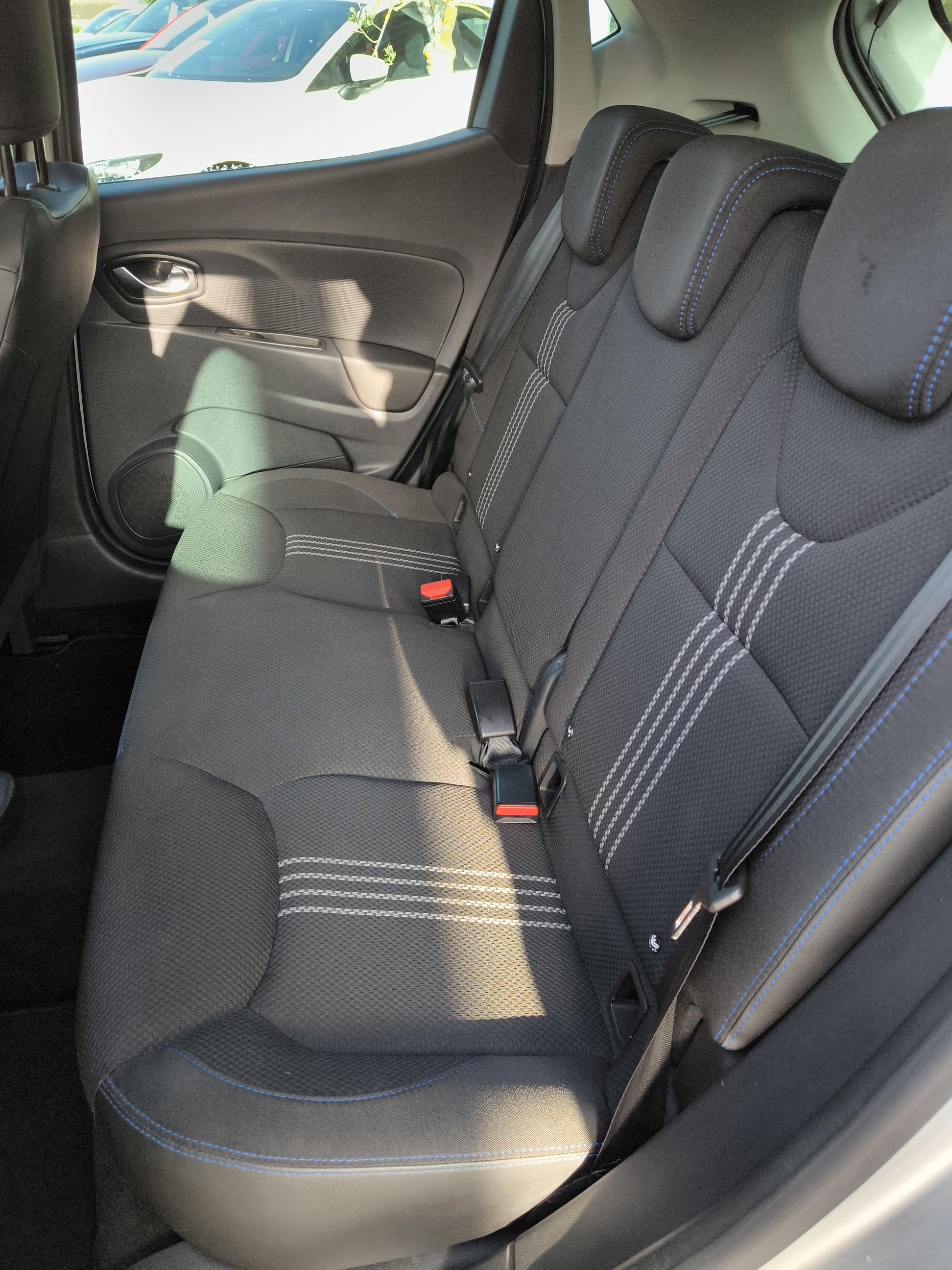 RENAULT Clio TCe 120 Energy Intens - Véhicule Occasion - Océane Auto RENAULT Clio TCe 120 Energy Intens - Véhicule Occasion Océane Auto