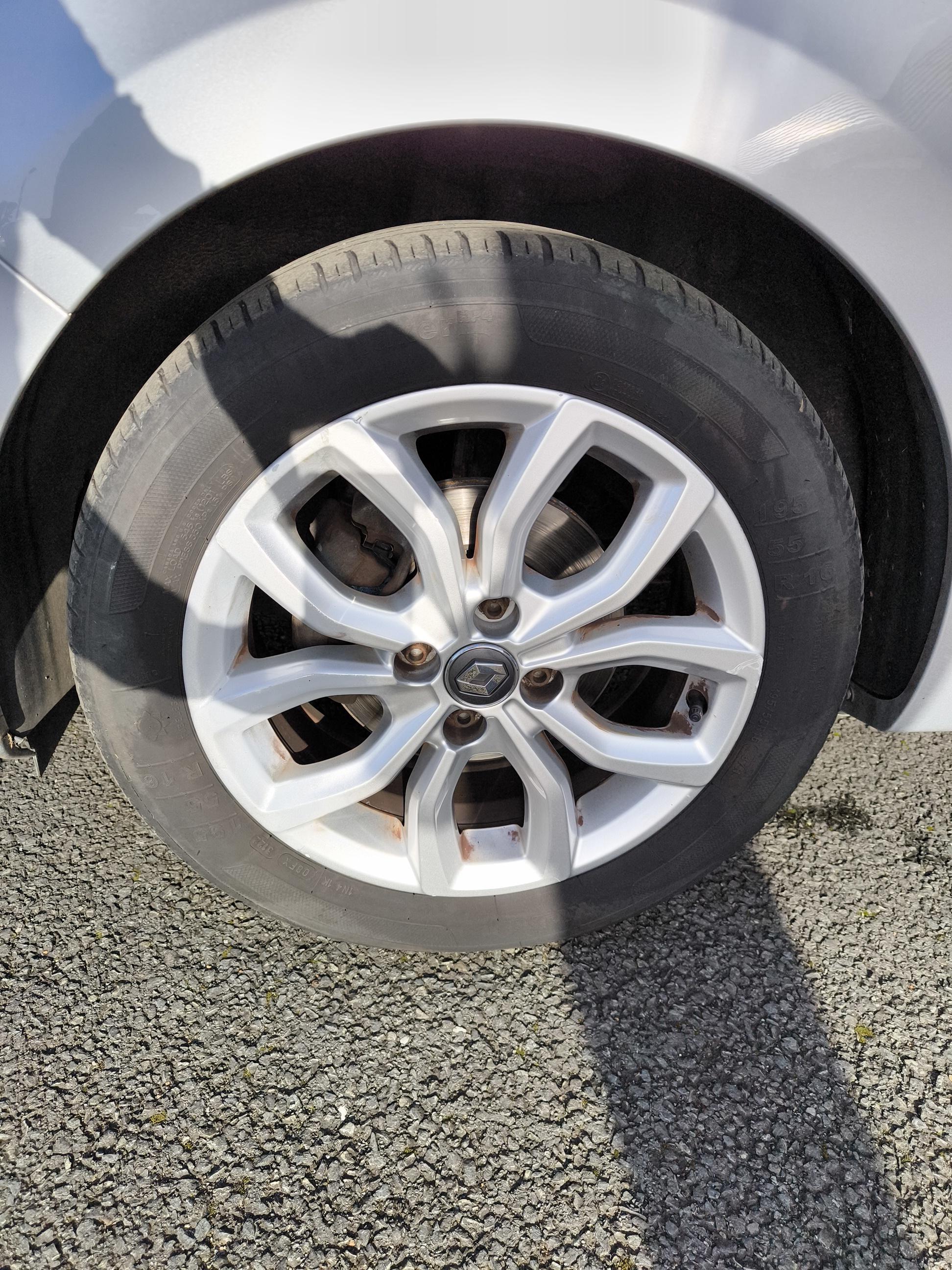 RENAULT Clio TCe 120 Energy Intens - Véhicule Occasion - Océane Auto RENAULT Clio TCe 120 Energy Intens - Véhicule Occasion Océane Auto