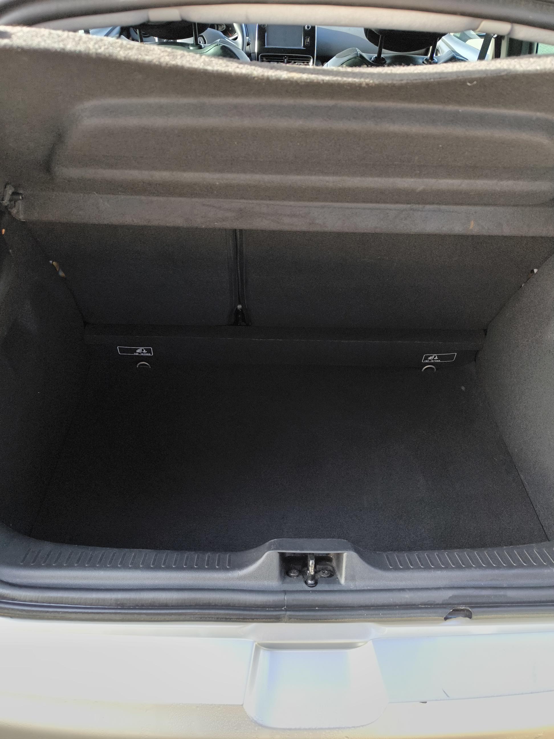 RENAULT Clio TCe 120 Energy Intens - Véhicule Occasion - Océane Auto RENAULT Clio TCe 120 Energy Intens - Véhicule Occasion Océane Auto