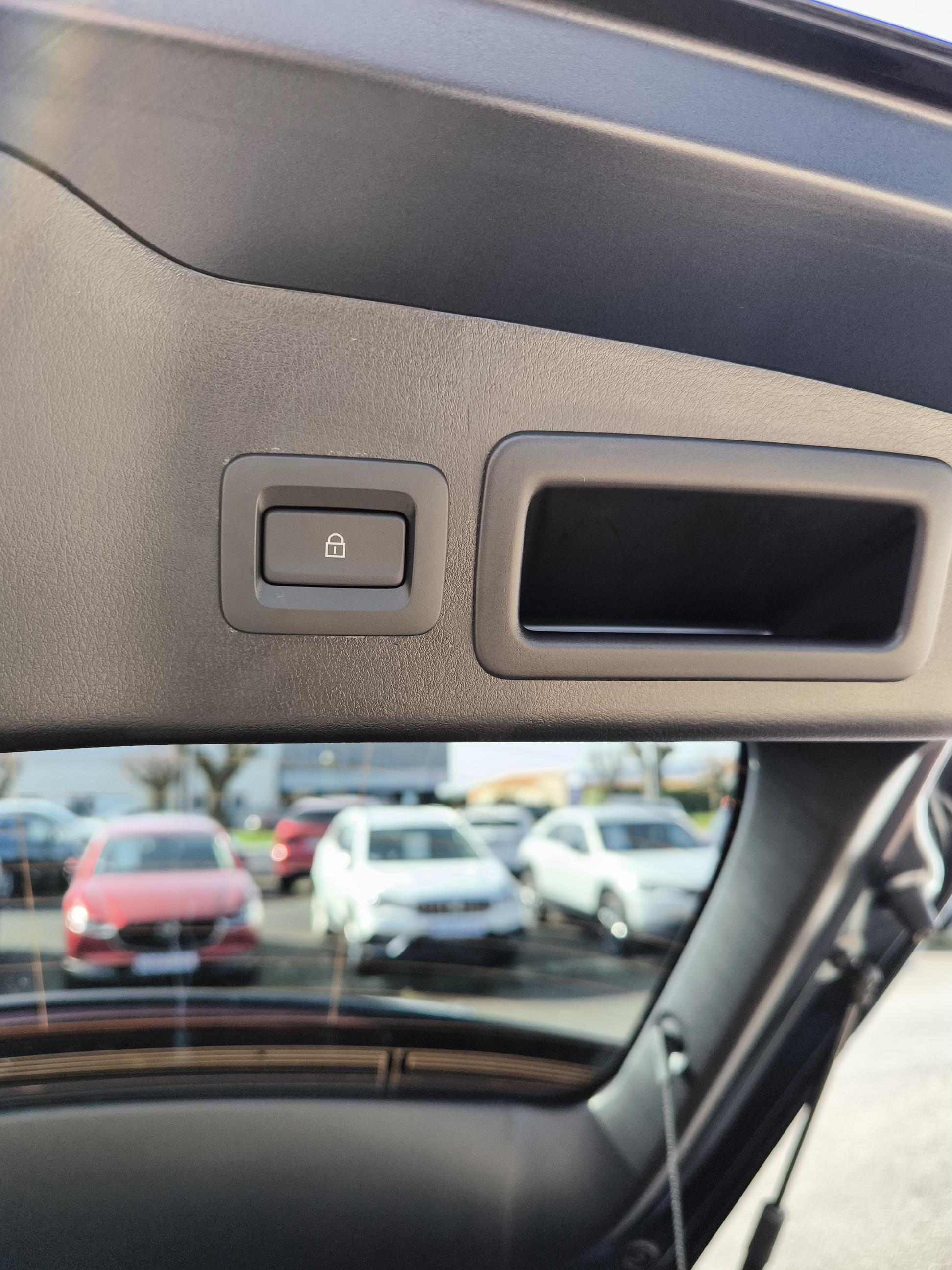 MAZDA Mazda3 5 portes 2.0L e-SKYACTIV-X M Hybrid 186 ch BVM6 Homura - Véhicule Occasion - Océane Auto MAZDA Mazda3 5 portes 2.0L e-SKYACTIV-X M Hybrid 186 ch BVM6 Homura - Véhicule Occasion Océane Auto