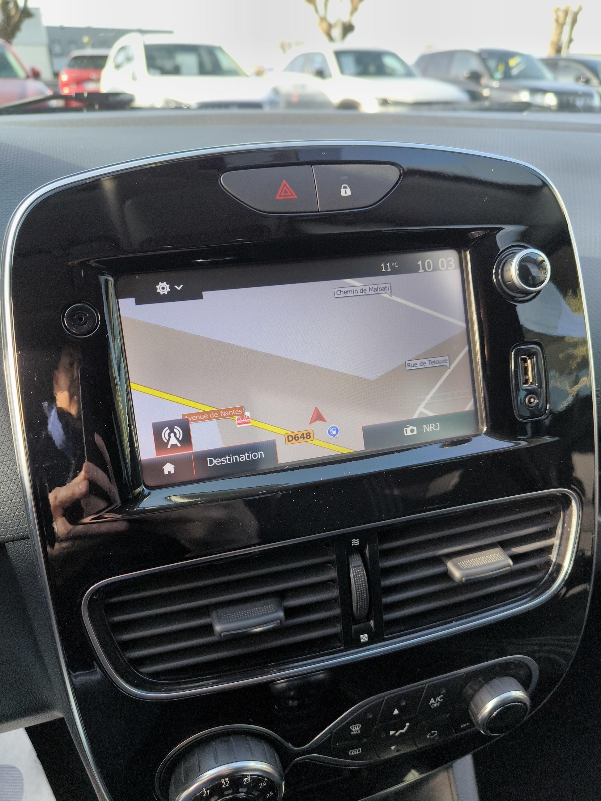 RENAULT Clio TCe 120 Energy Intens - Véhicule Occasion - Océane Auto RENAULT Clio TCe 120 Energy Intens - Véhicule Occasion Océane Auto