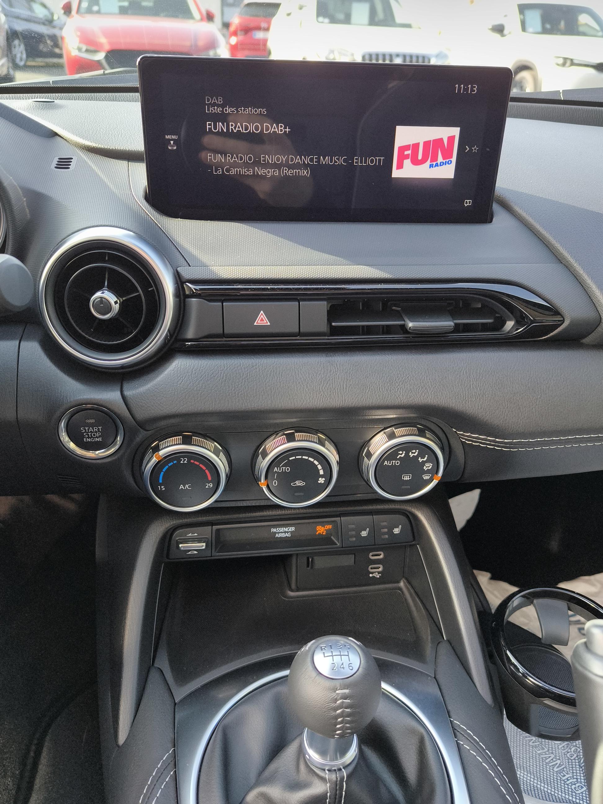 MAZDA MX-5 RF 1.5L SKYACTIV-G 132 ch Homura - Véhicule Occasion - Océane Auto MAZDA MX-5 RF 1.5L SKYACTIV-G 132 ch Homura - Véhicule Occasion Océane Auto