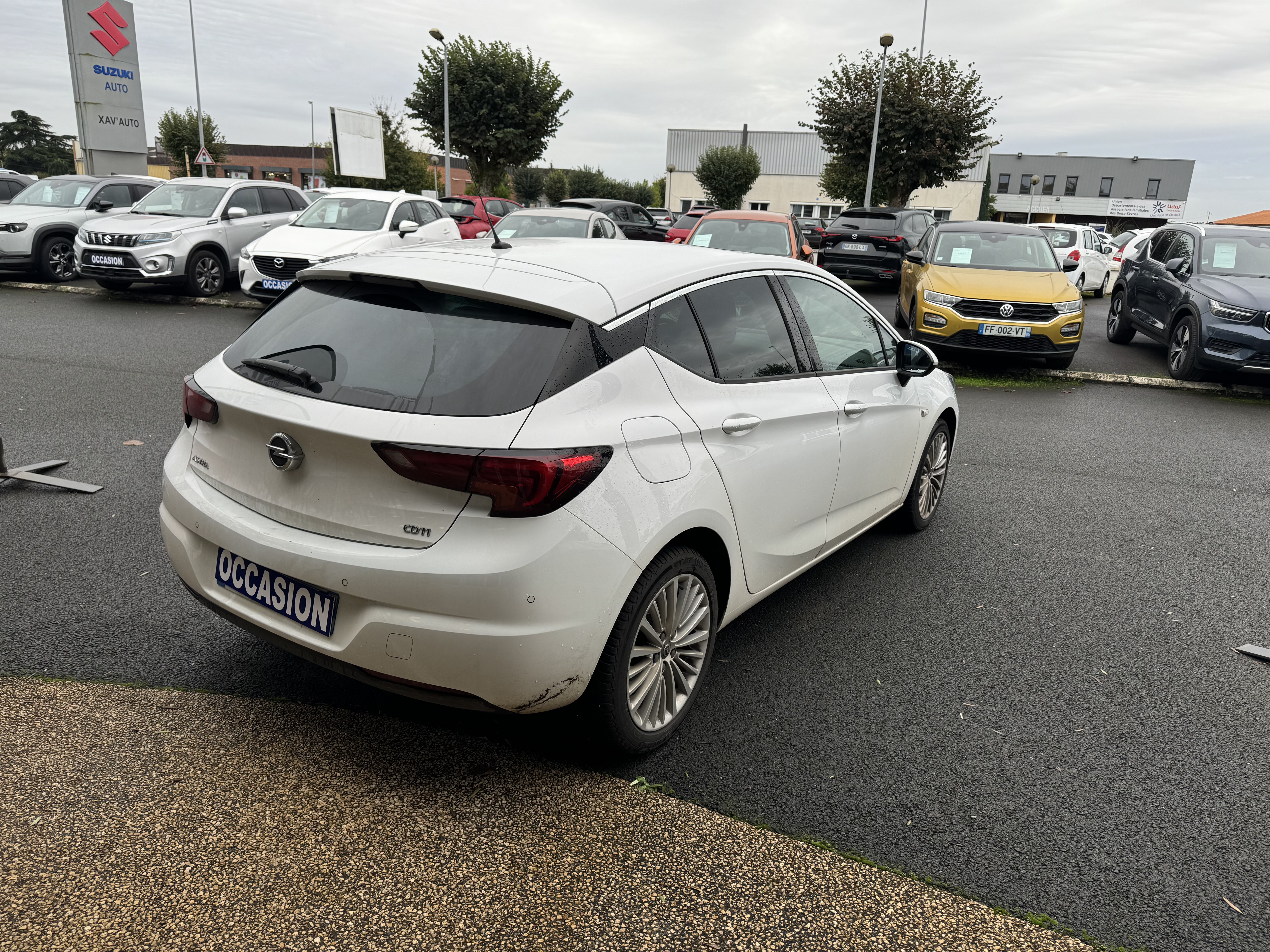 OPEL Astra 1.6 Diesel 136 ch BVA6 Innovation - Véhicule Occasion Océane Auto