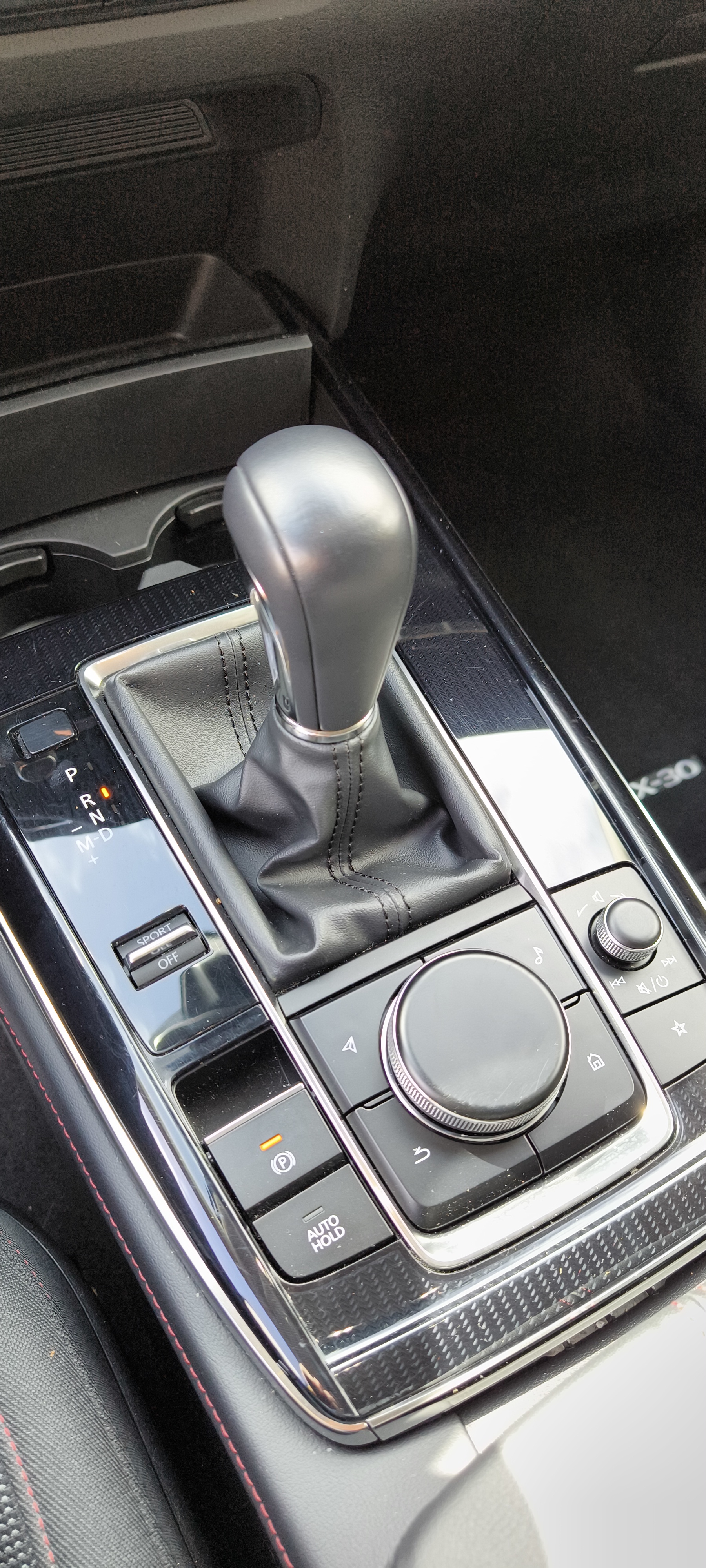 MAZDA CX-30 2.0L e-SKYACTIV X M Hybrid 186 ch 4x2 BVA6 Homura - Véhicule Occasion - Océane Auto MAZDA CX-30 2.0L e-SKYACTIV X M Hybrid 186 ch 4x2 BVA6 Homura - Véhicule Occasion Océane Auto