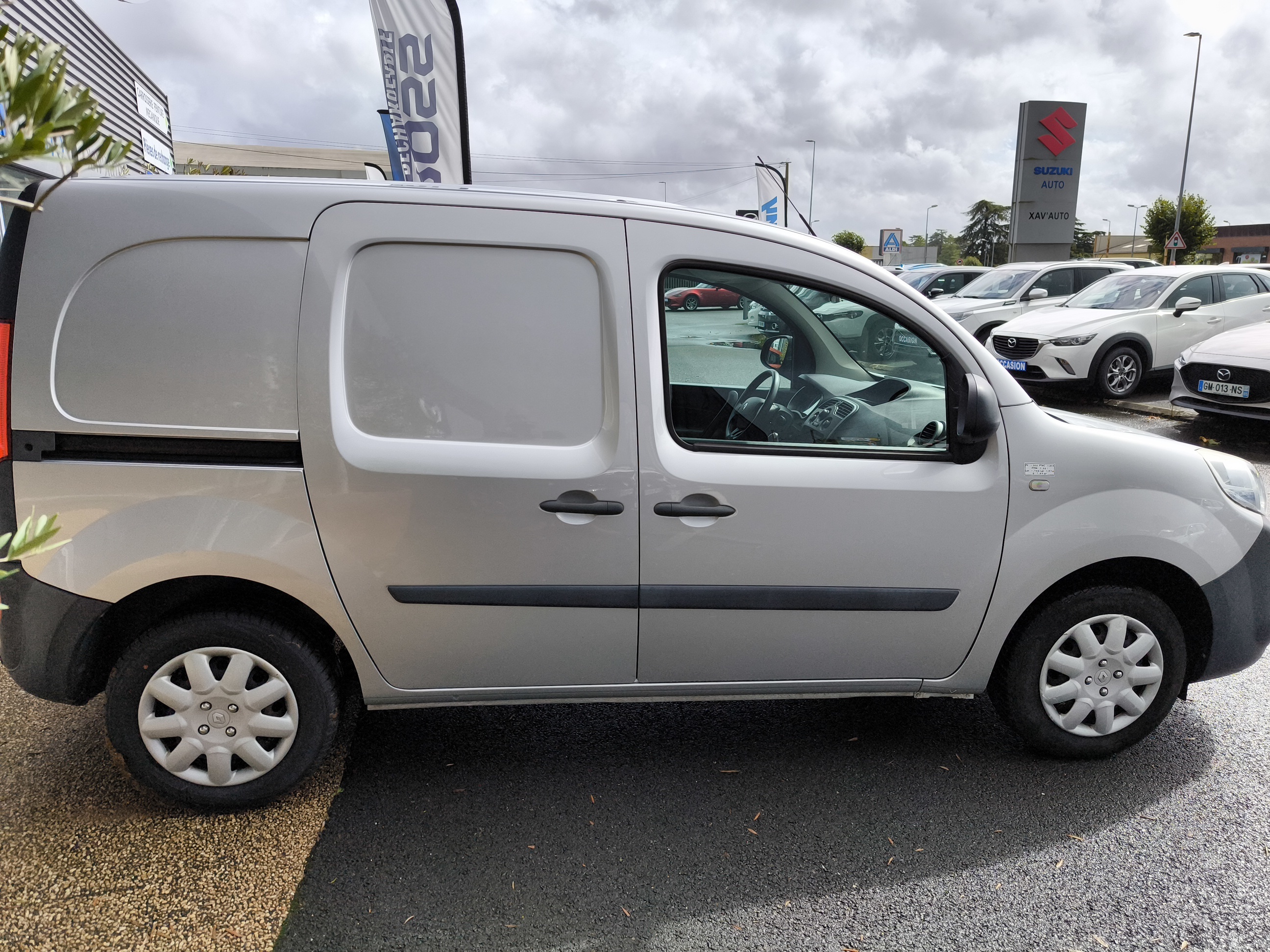 RENAULT KANGOO EXPRESS L1 1.5 DCI 90 EXTRA R-LINK - Véhicule Occasion Océane Auto