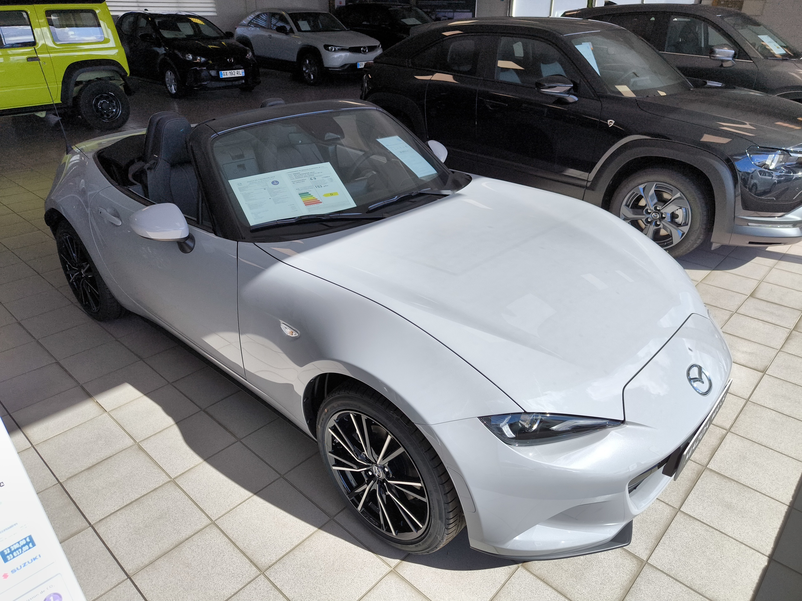 MAZDA MX-5 Roadster 2.0L SKYACTIV-G 184 ch Exclusive-Line - Véhicule Occasion Océane Auto