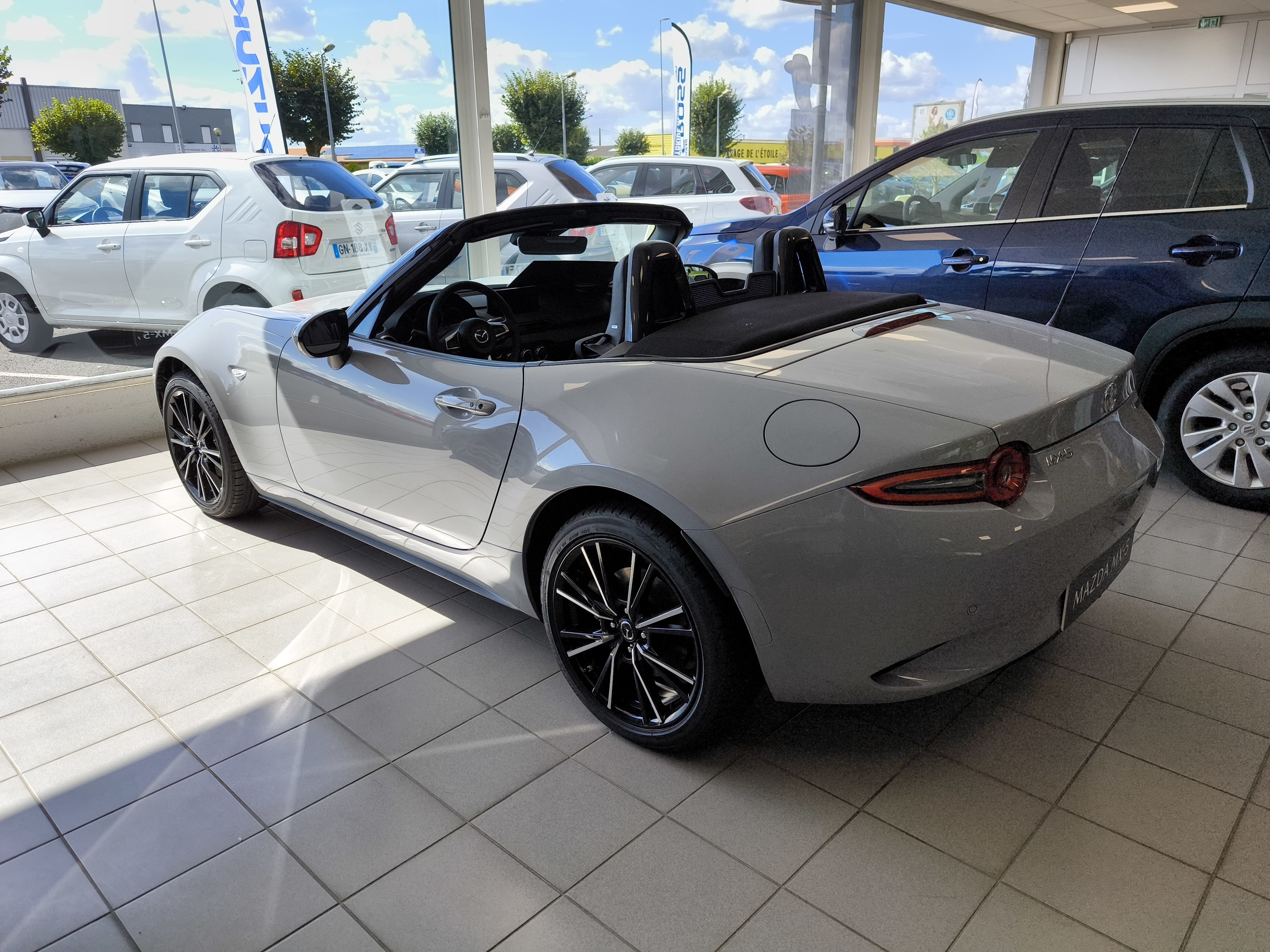 MAZDA MX-5 Roadster 2.0L SKYACTIV-G 184 ch Exclusive-Line - Véhicule Occasion Océane Auto