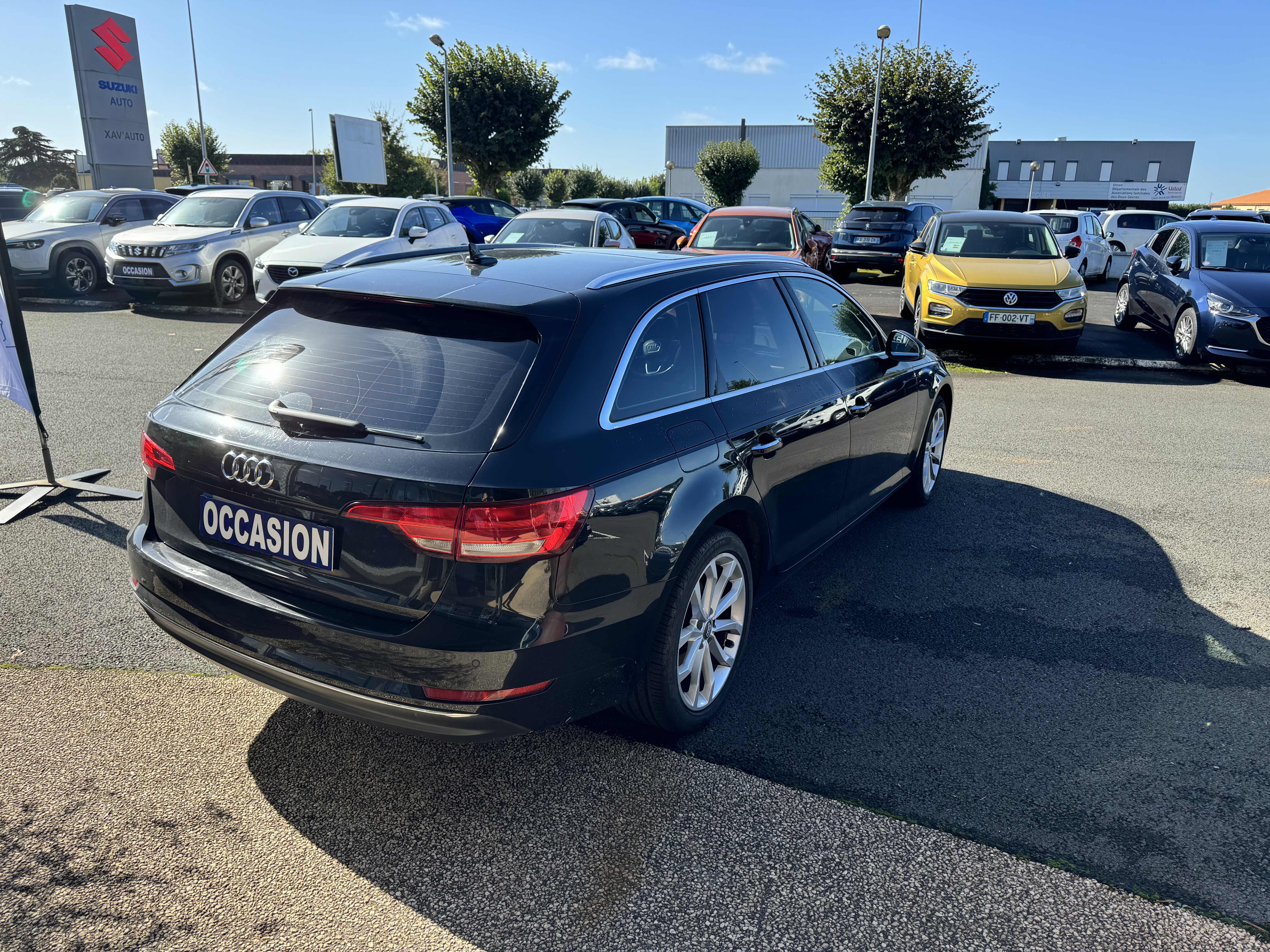 AUDI A4 Avant 2.0 TDI 150 S tronic 7 Design Luxe - Véhicule Occasion - Océane Auto AUDI A4 Avant 2.0 TDI 150 S tronic 7 Design Luxe - Véhicule Occasion Océane Auto