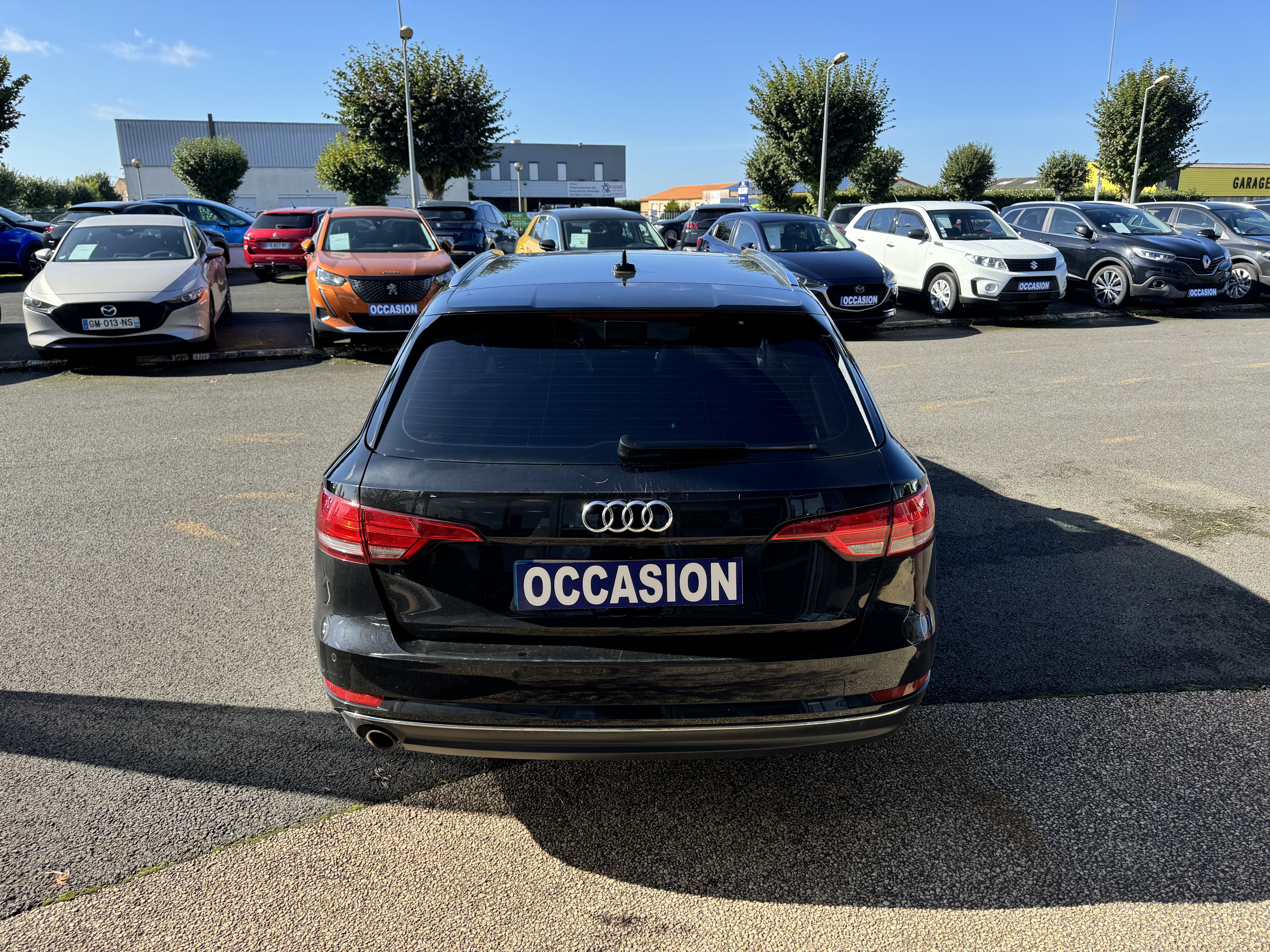 AUDI A4 Avant 2.0 TDI 150 S tronic 7 Design Luxe - Véhicule Occasion - Océane Auto AUDI A4 Avant 2.0 TDI 150 S tronic 7 Design Luxe - Véhicule Occasion Océane Auto