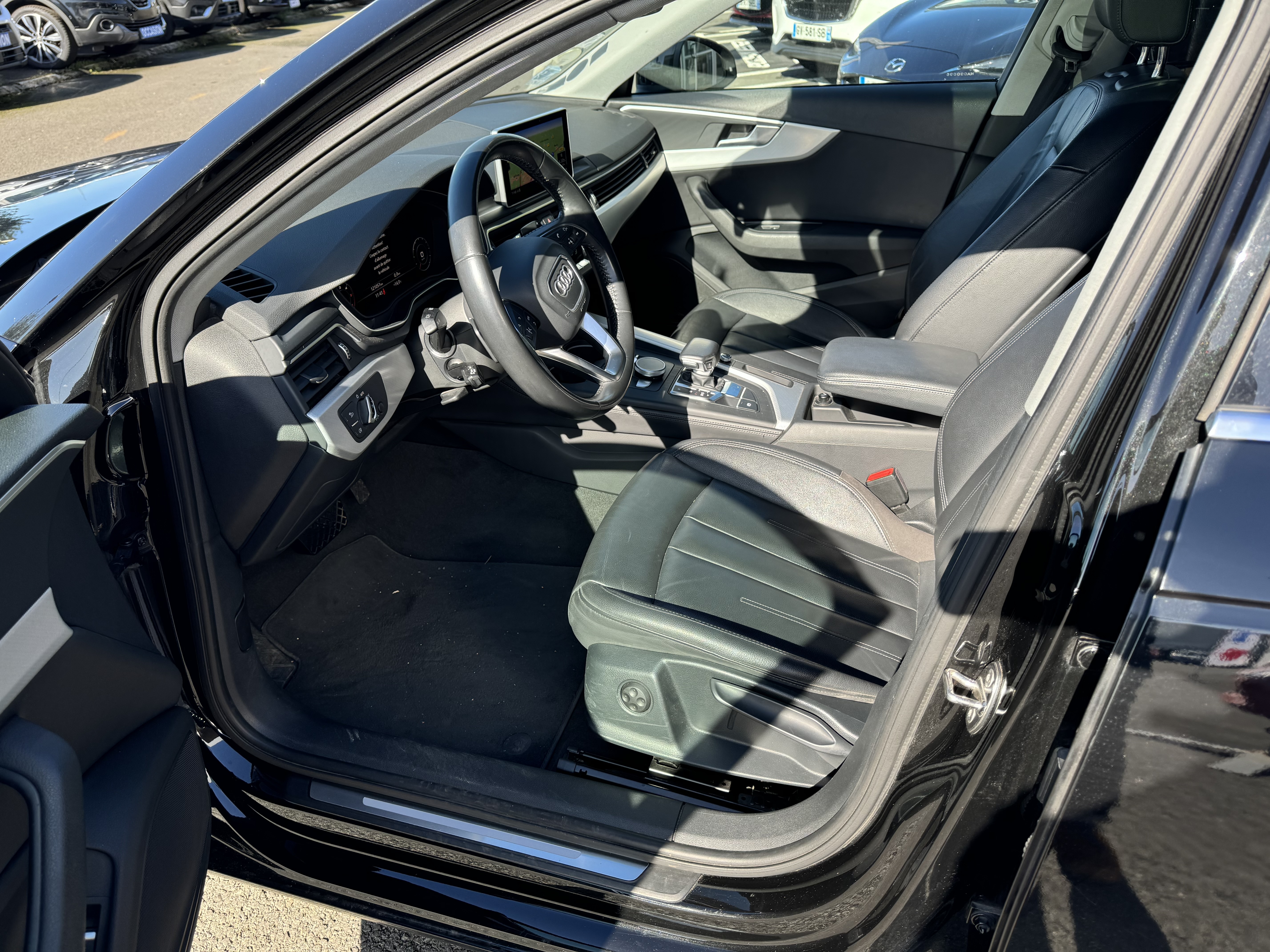 AUDI A4 Avant 2.0 TDI 150 S tronic 7 Design Luxe - Véhicule Occasion - Océane Auto AUDI A4 Avant 2.0 TDI 150 S tronic 7 Design Luxe - Véhicule Occasion Océane Auto