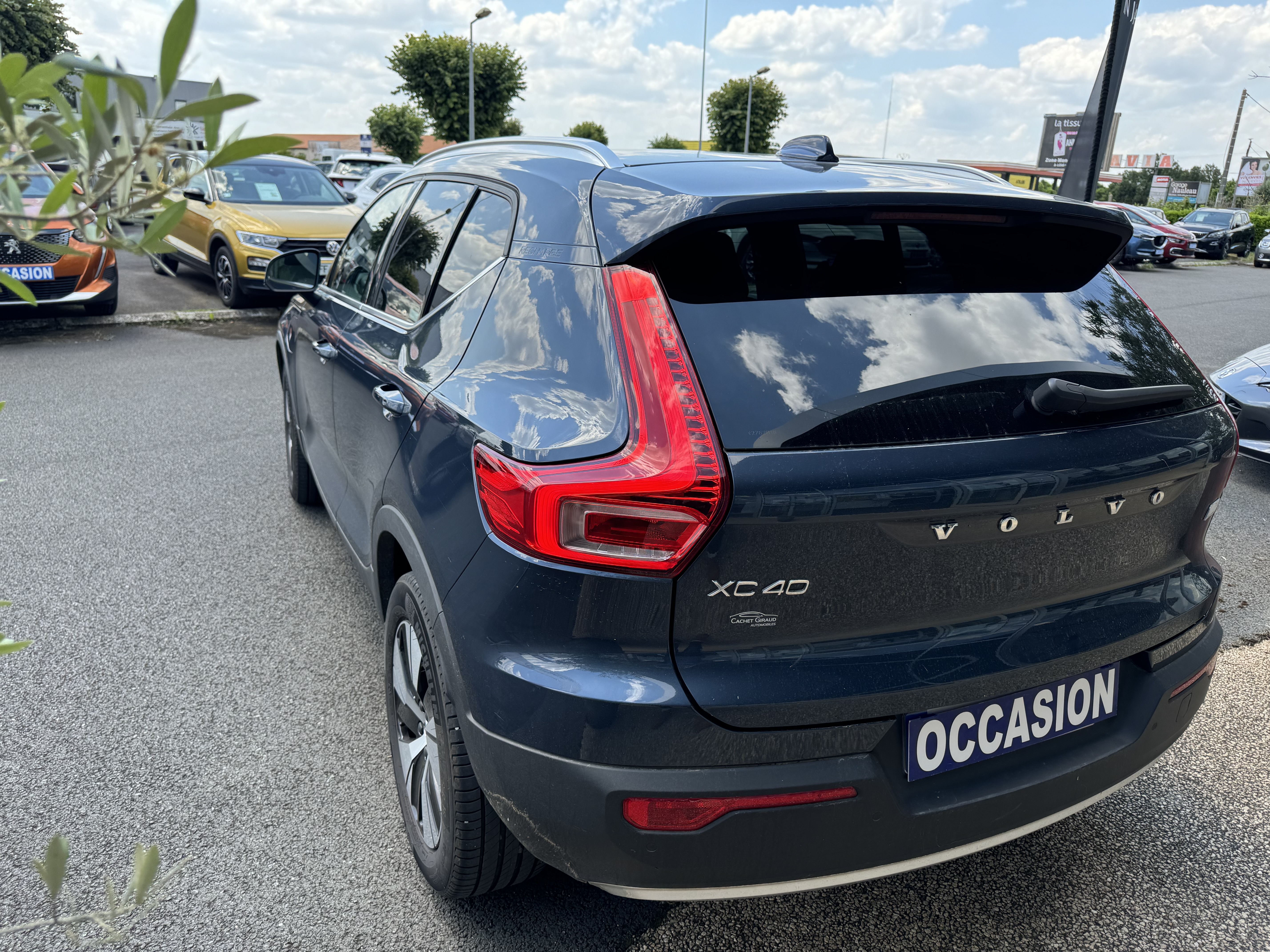 VOLVO XC40 T4 Recharge 129+82 ch DCT7 Plus - Véhicule Occasion Océane Auto