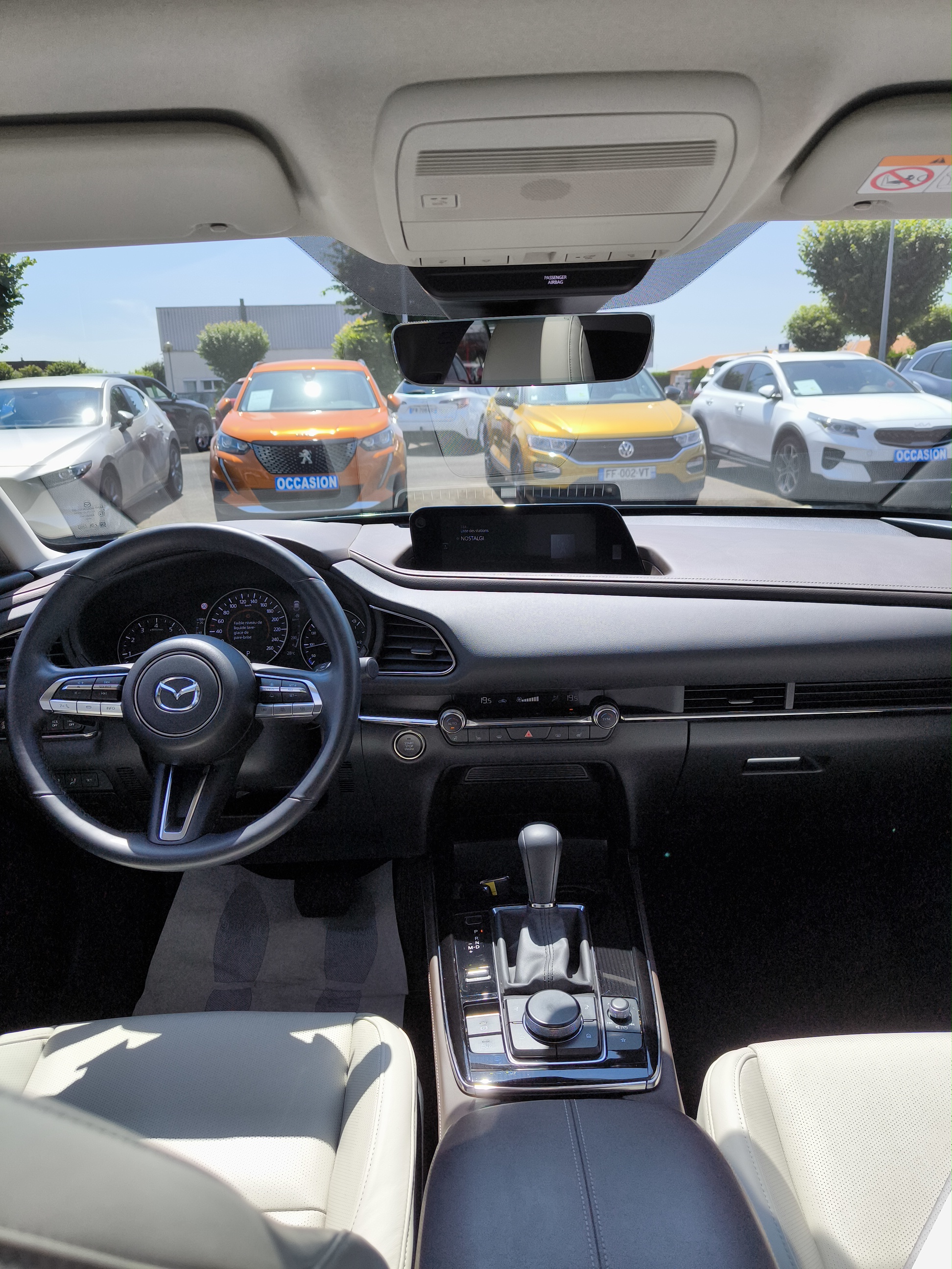 MAZDA CX-30 2.0L e-SKYACTIV X M Hybrid 186 ch 4x2 BVA6 Exclusive Cuir Pure-White - Véhicule Occasion - Océane Auto MAZDA CX-30 2.0L e-SKYACTIV X M Hybrid 186 ch 4x2 BVA6 Exclusive Cuir Pure-White - Véhicule Occasion Océane Auto