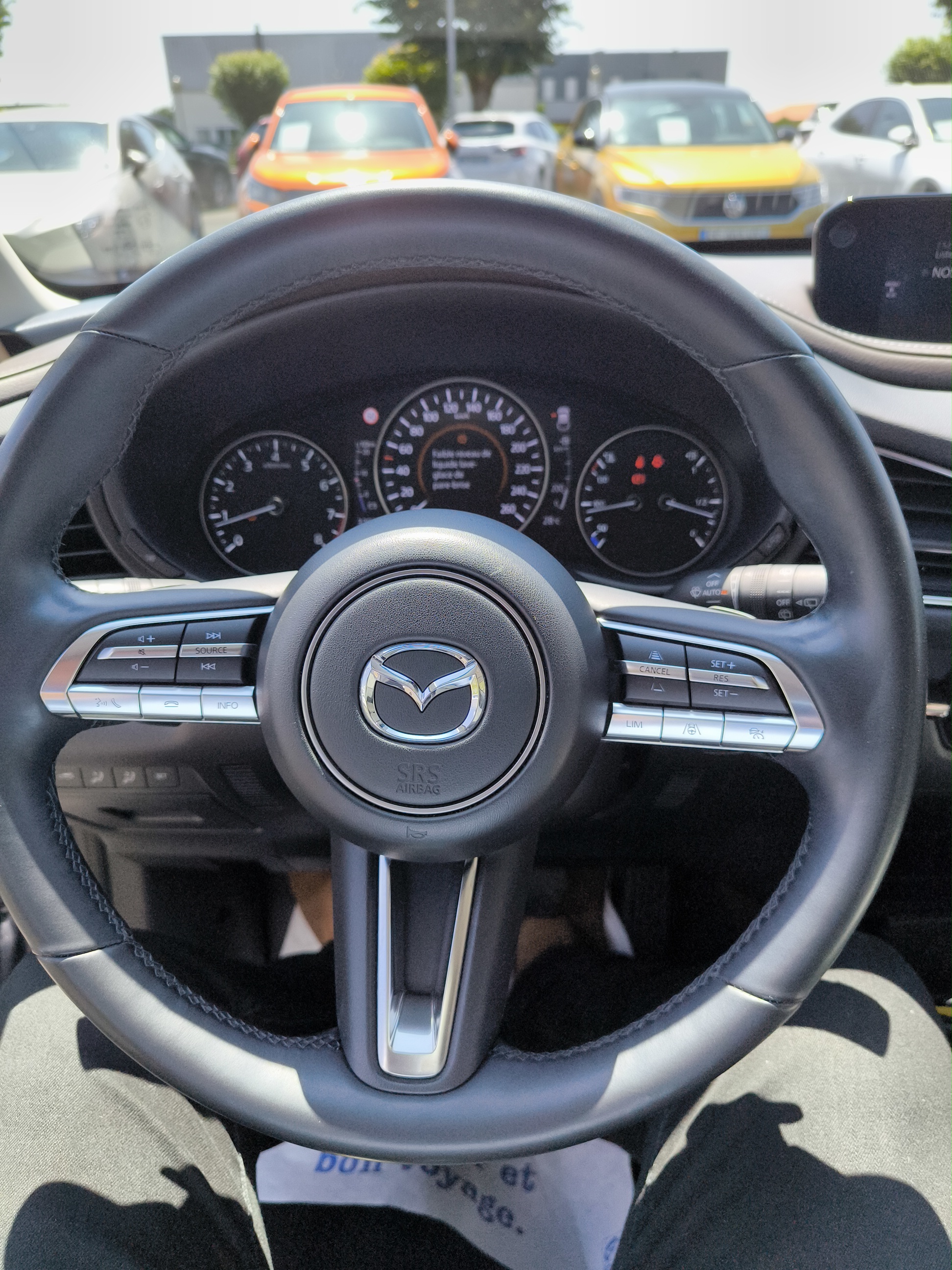 MAZDA CX-30 2.0L e-SKYACTIV X M Hybrid 186 ch 4x2 BVA6 Exclusive Cuir Pure-White - Véhicule Occasion - Océane Auto MAZDA CX-30 2.0L e-SKYACTIV X M Hybrid 186 ch 4x2 BVA6 Exclusive Cuir Pure-White - Véhicule Occasion Océane Auto