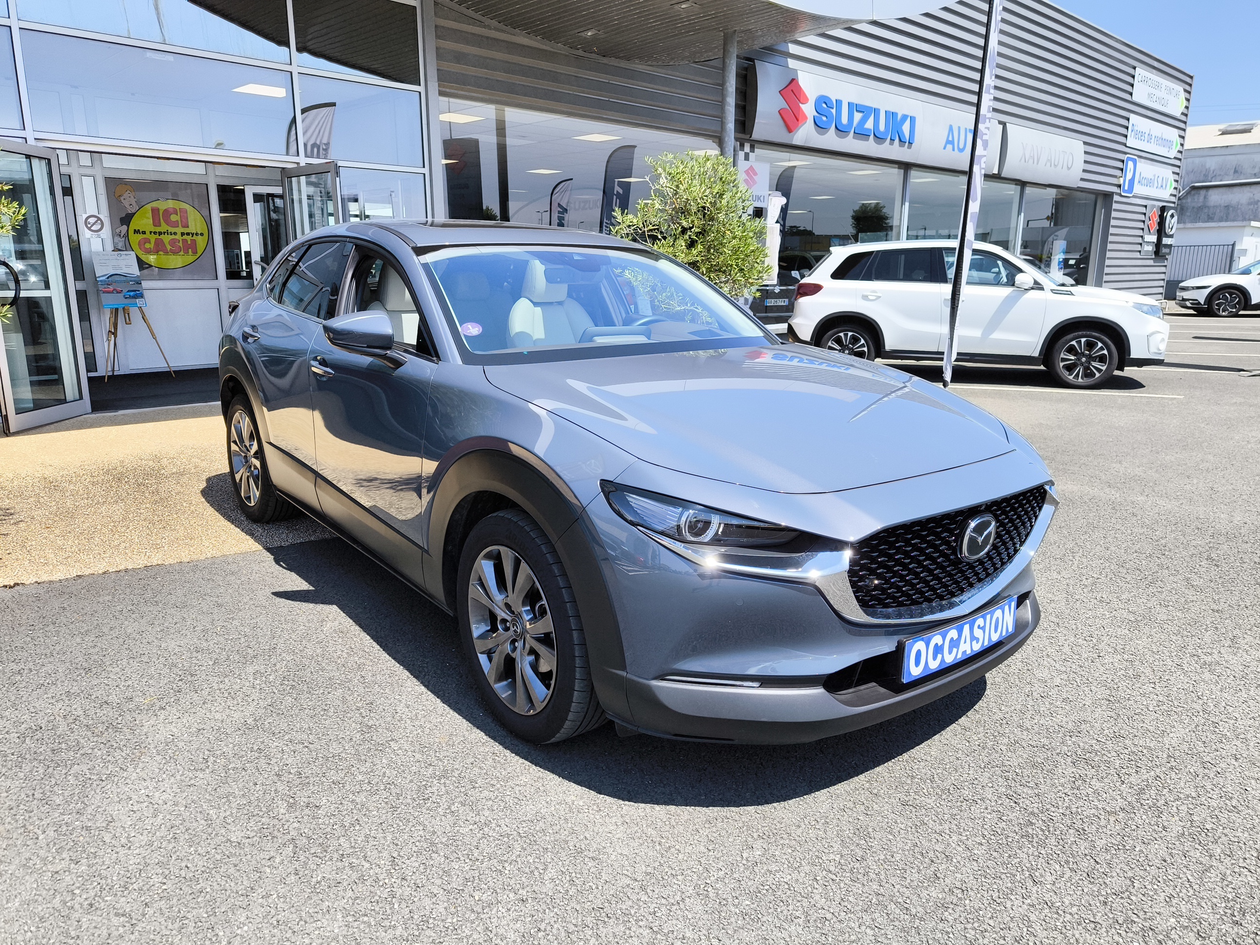 MAZDA CX-30 2.0L e-SKYACTIV X M Hybrid 186 ch 4x2 BVA6 Exclusive Cuir Pure-White - Véhicule Occasion - Océane Auto MAZDA CX-30 2.0L e-SKYACTIV X M Hybrid 186 ch 4x2 BVA6 Exclusive Cuir Pure-White - Véhicule Occasion Océane Auto