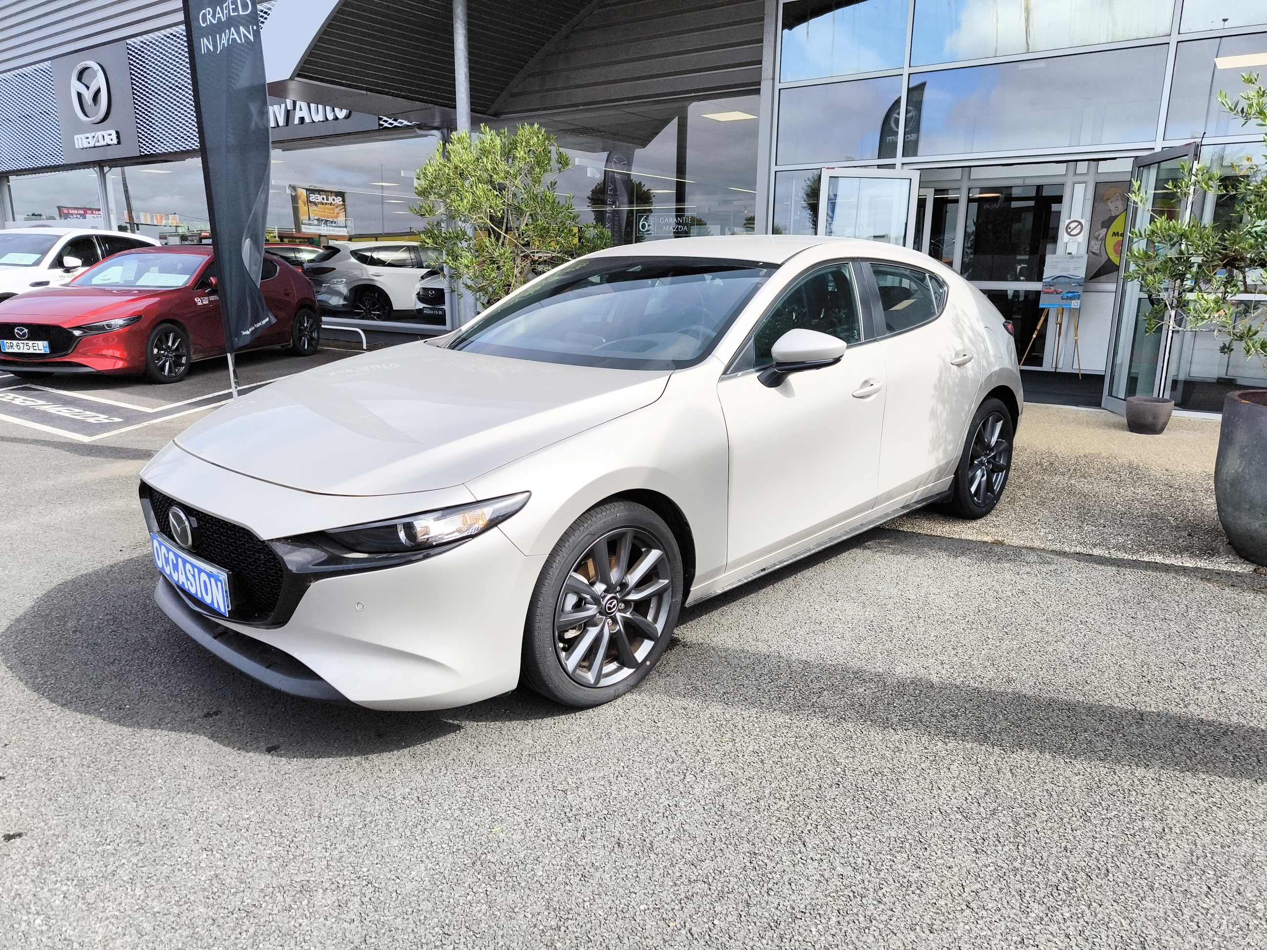 MAZDA Mazda3 5 portes 2.0L SKYACTIV-G M Hybrid 122 ch BVA6 Style - Véhicule Occasion Océane Auto