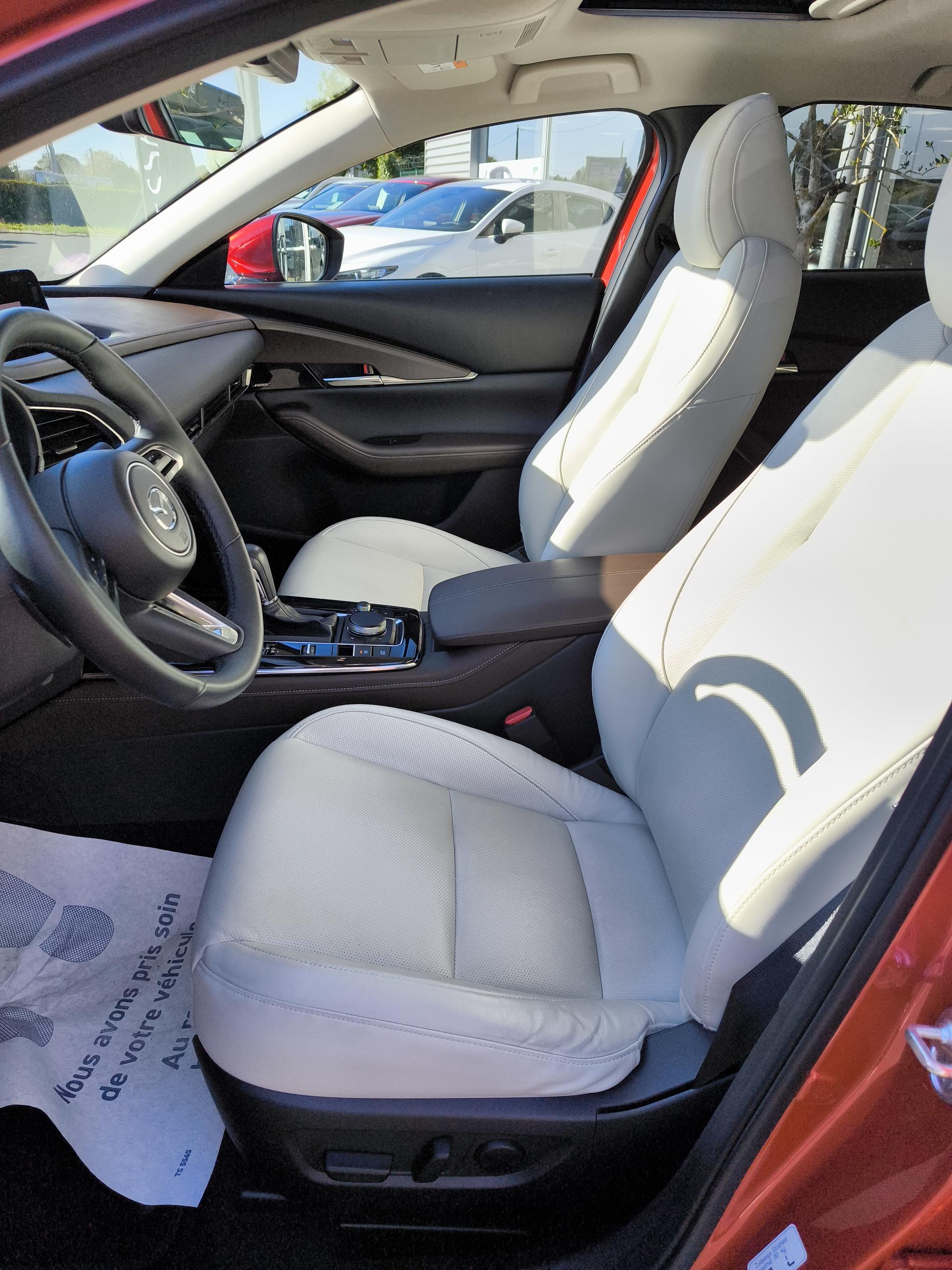 MAZDA CX-30 2.0L e-SKYACTIV X M Hybrid 186 ch 4x4 BVA6 Exclusive-Line - Véhicule Occasion - Océane Auto MAZDA CX-30 2.0L e-SKYACTIV X M Hybrid 186 ch 4x4 BVA6 Exclusive-Line - Véhicule Occasion Océane Auto
